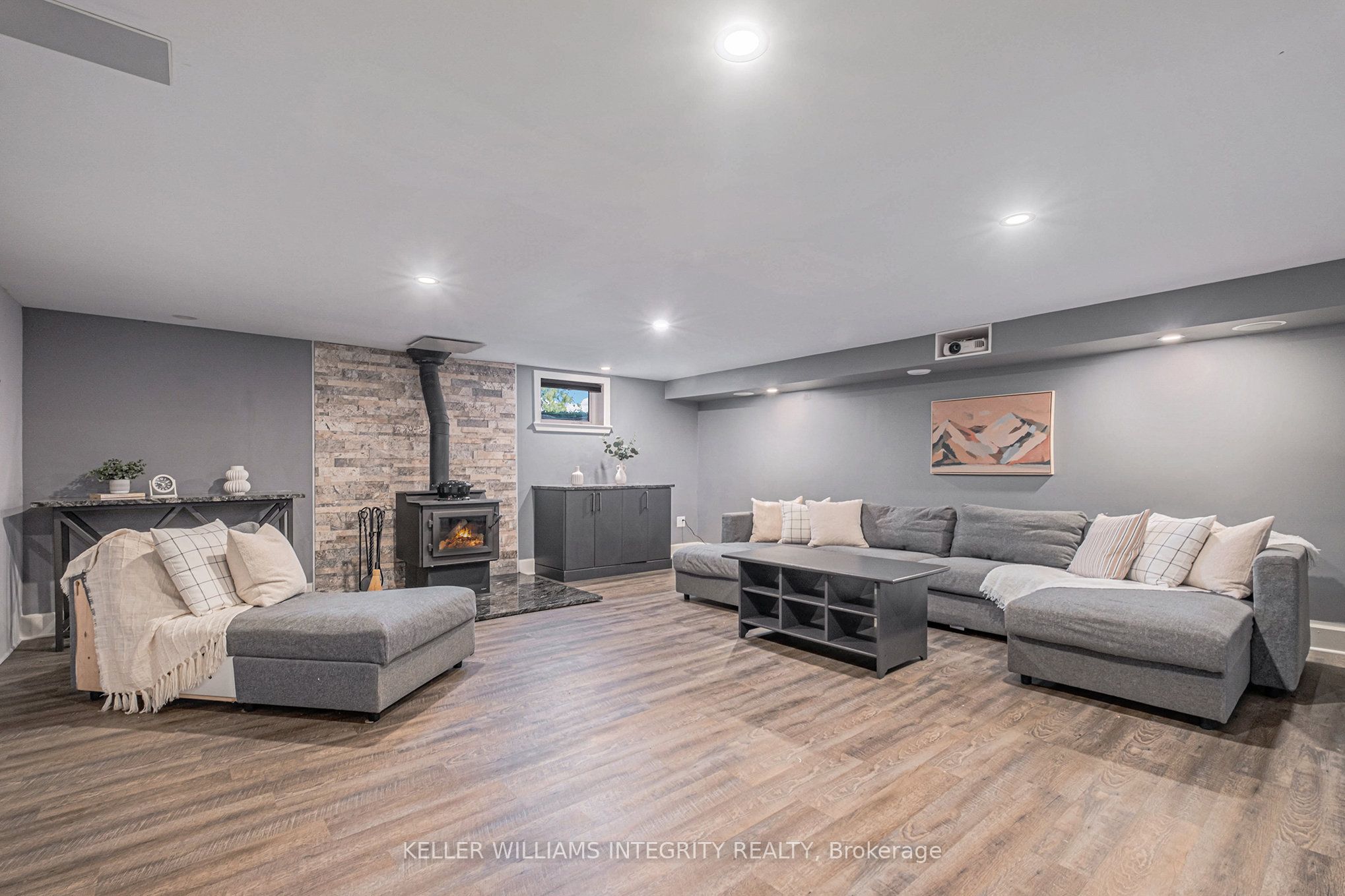 6548 Carp Road Property Photo 30
