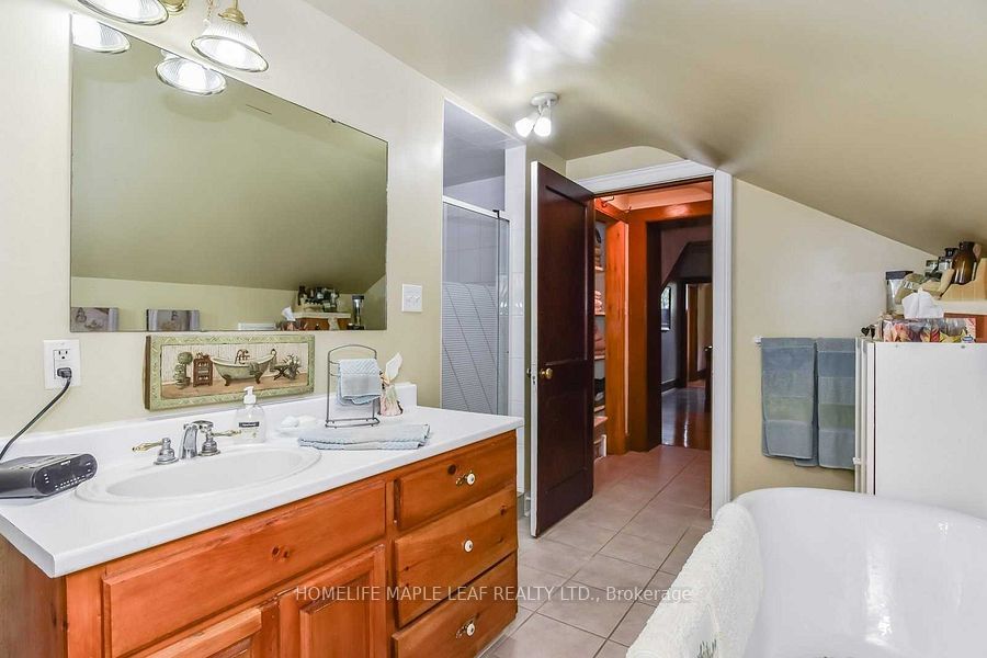 4162 Highway 6 Road Property Photo 5