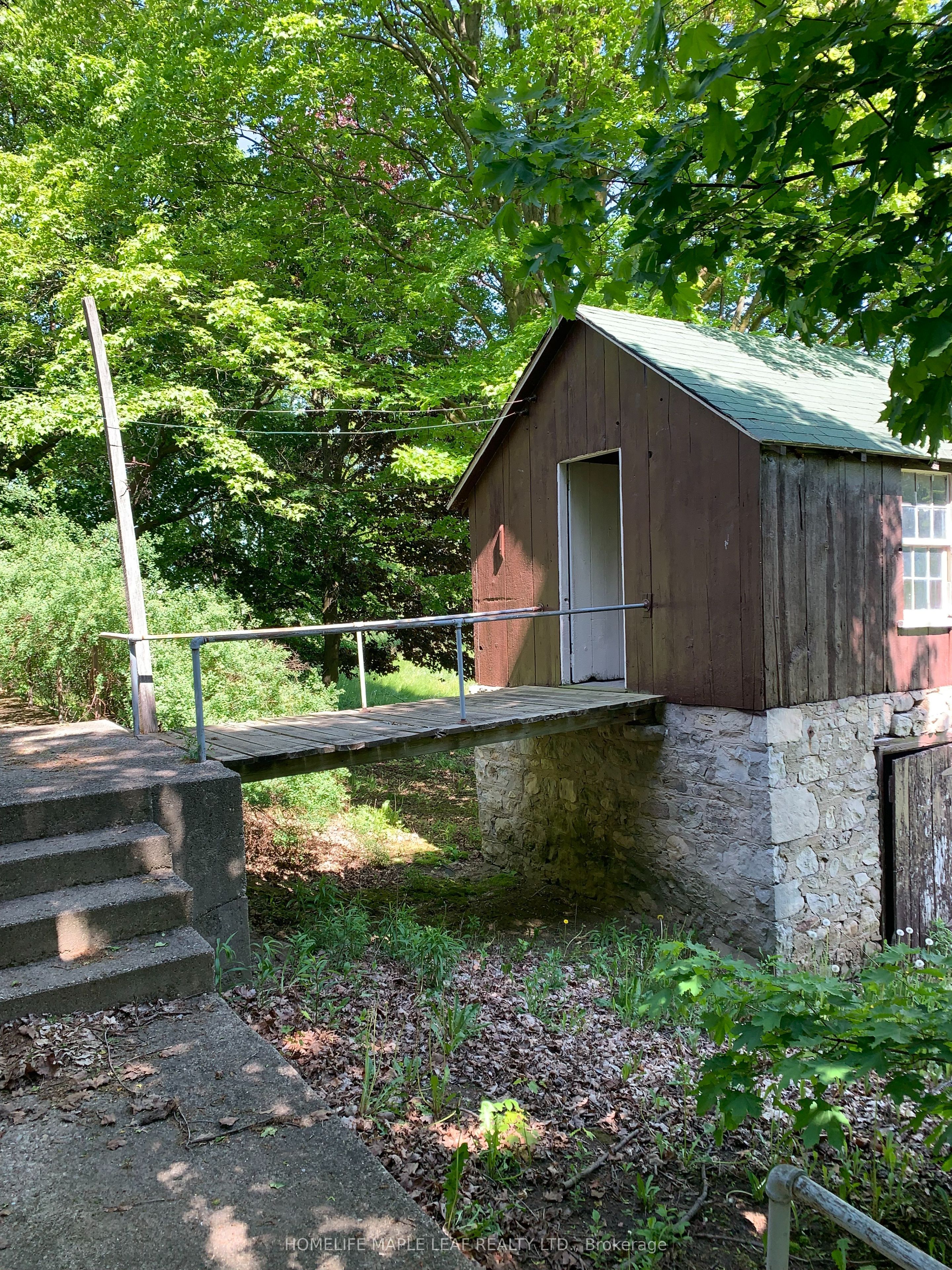 4162 Highway 6 Road Property Photo 13