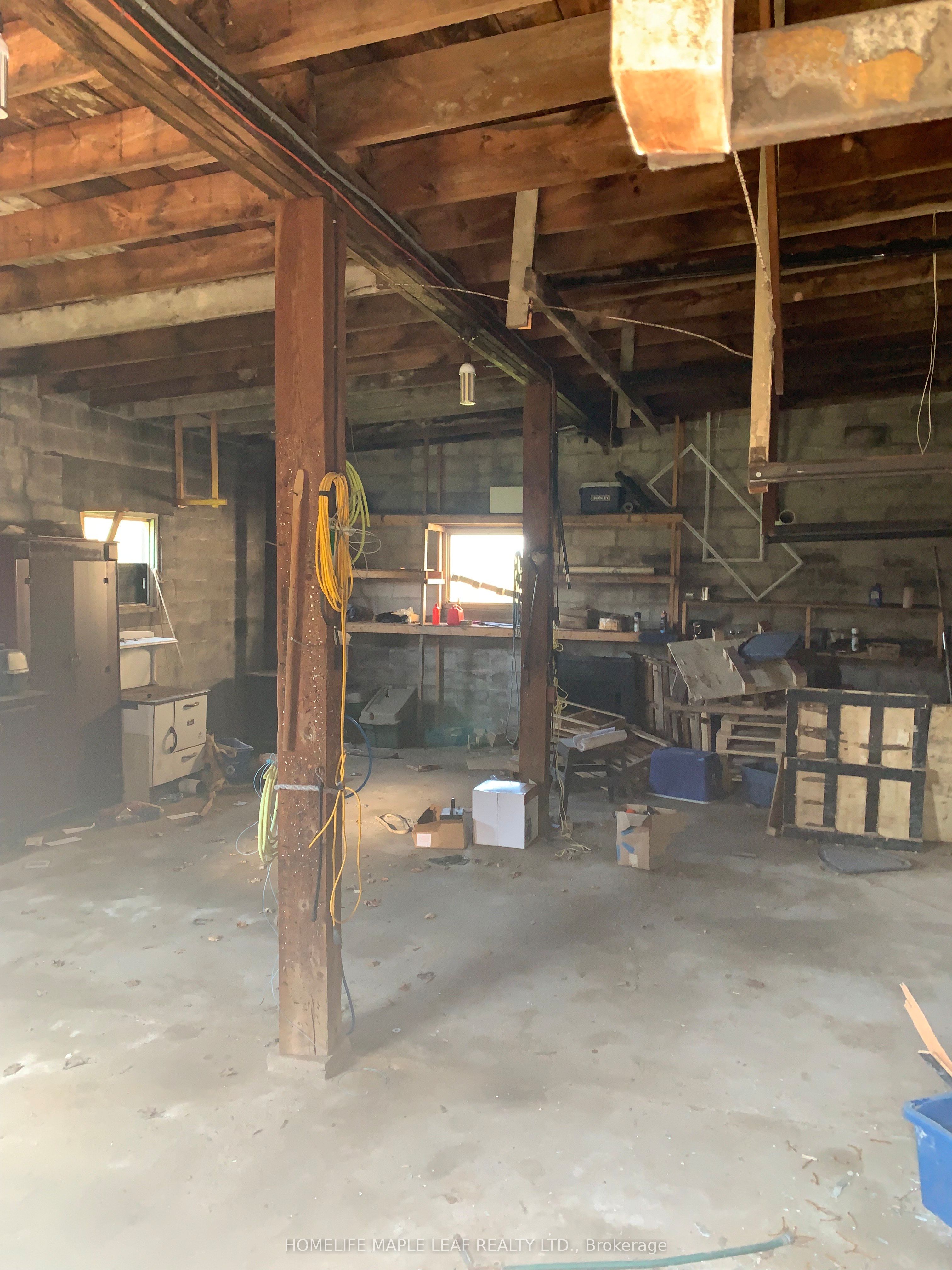 4162 Highway 6 Road Property Photo 14