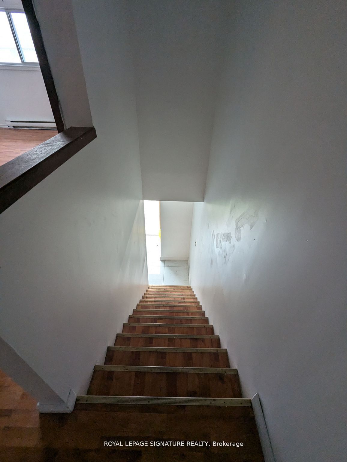 #29 - 577 Third Street Property Photo 5