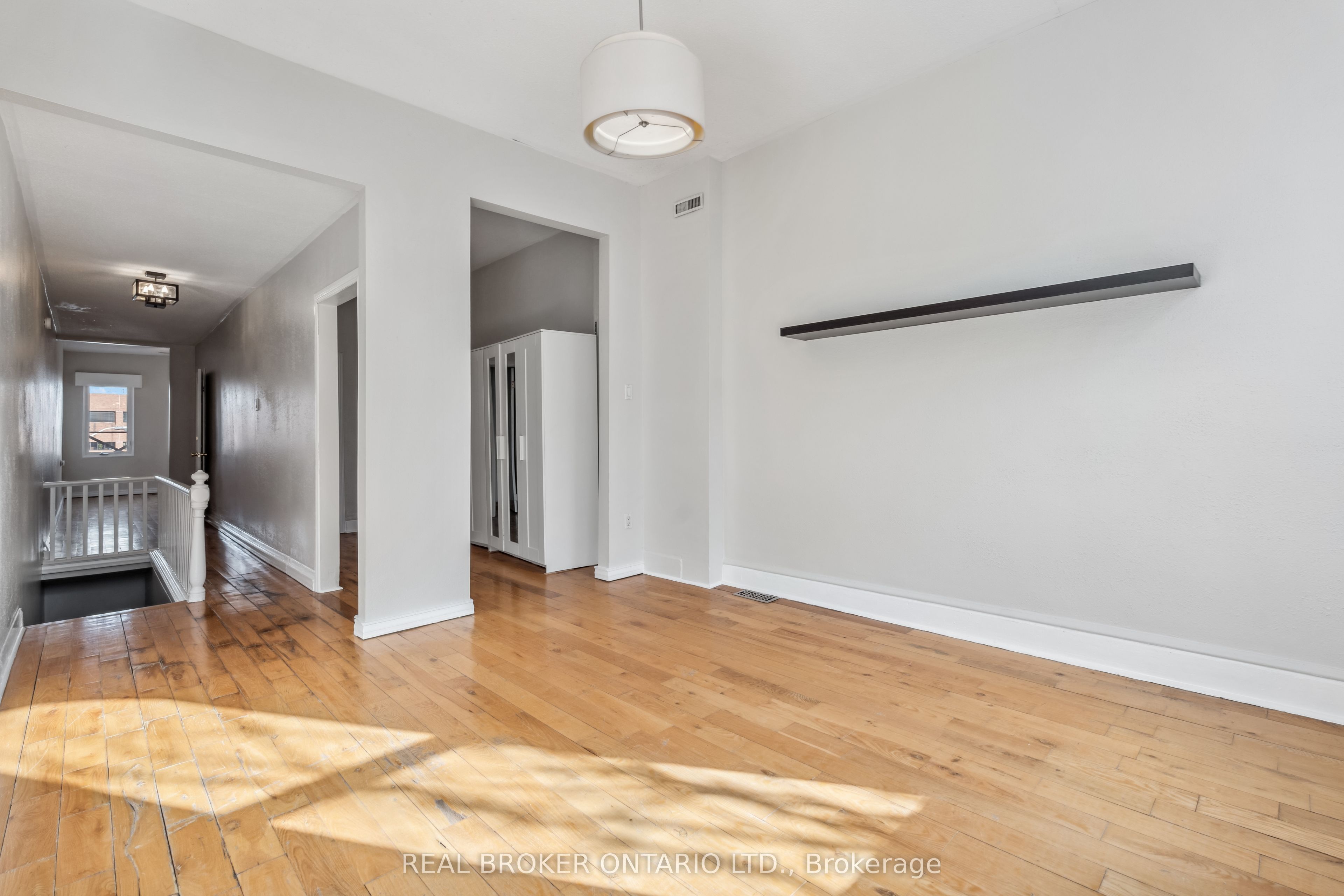 197 King Street Property Photo 27