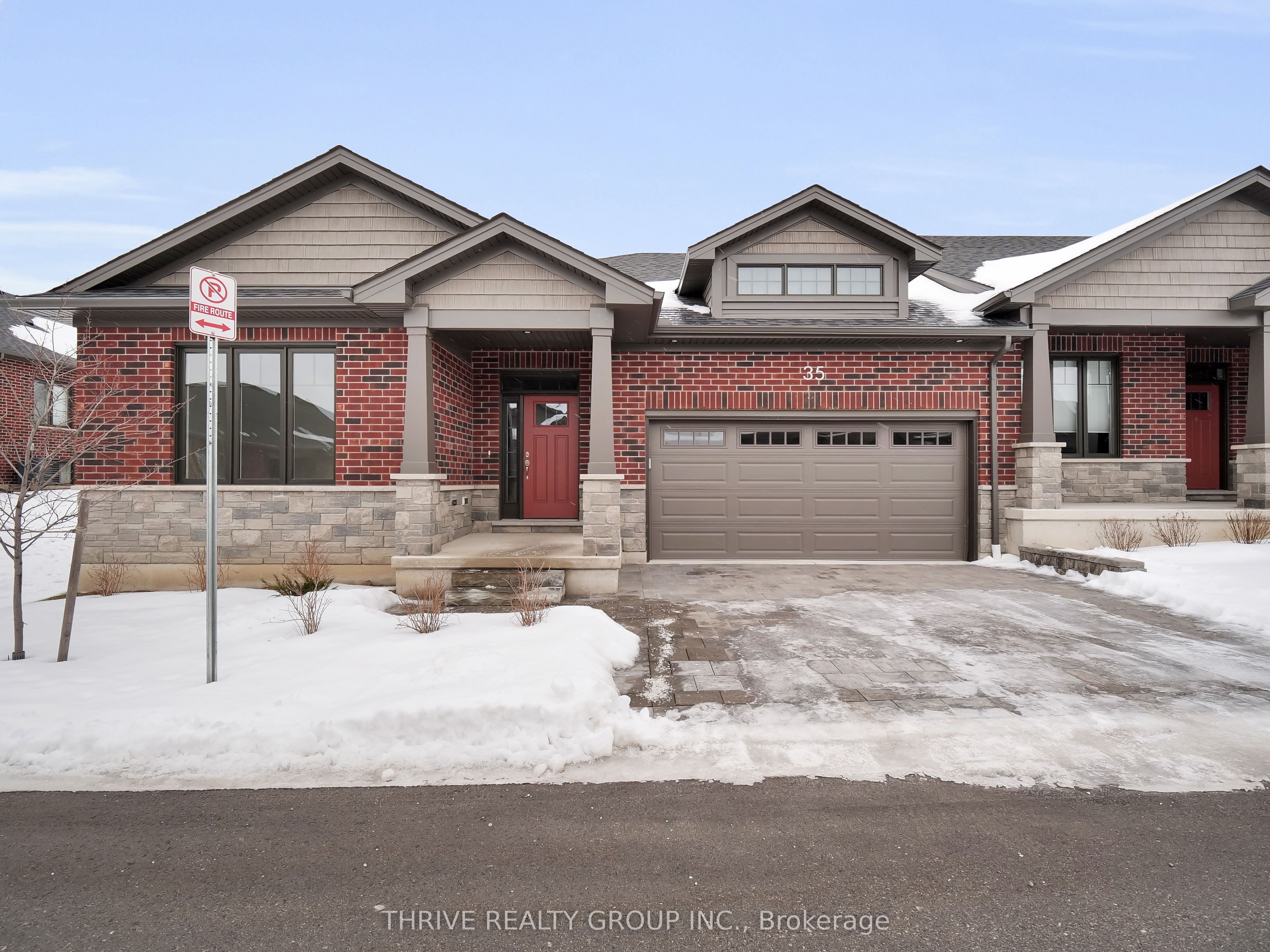 #35 - 1080 Upperpoint Avenue Property Photo 1