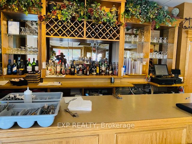 685 Fischer-hallman Road Property Photo 3