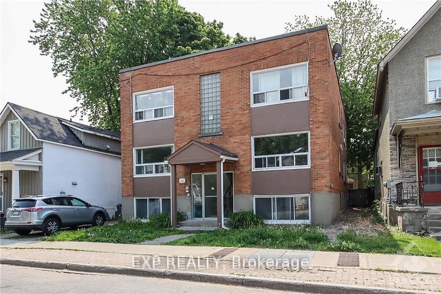 292 St Andrew St Property Photo