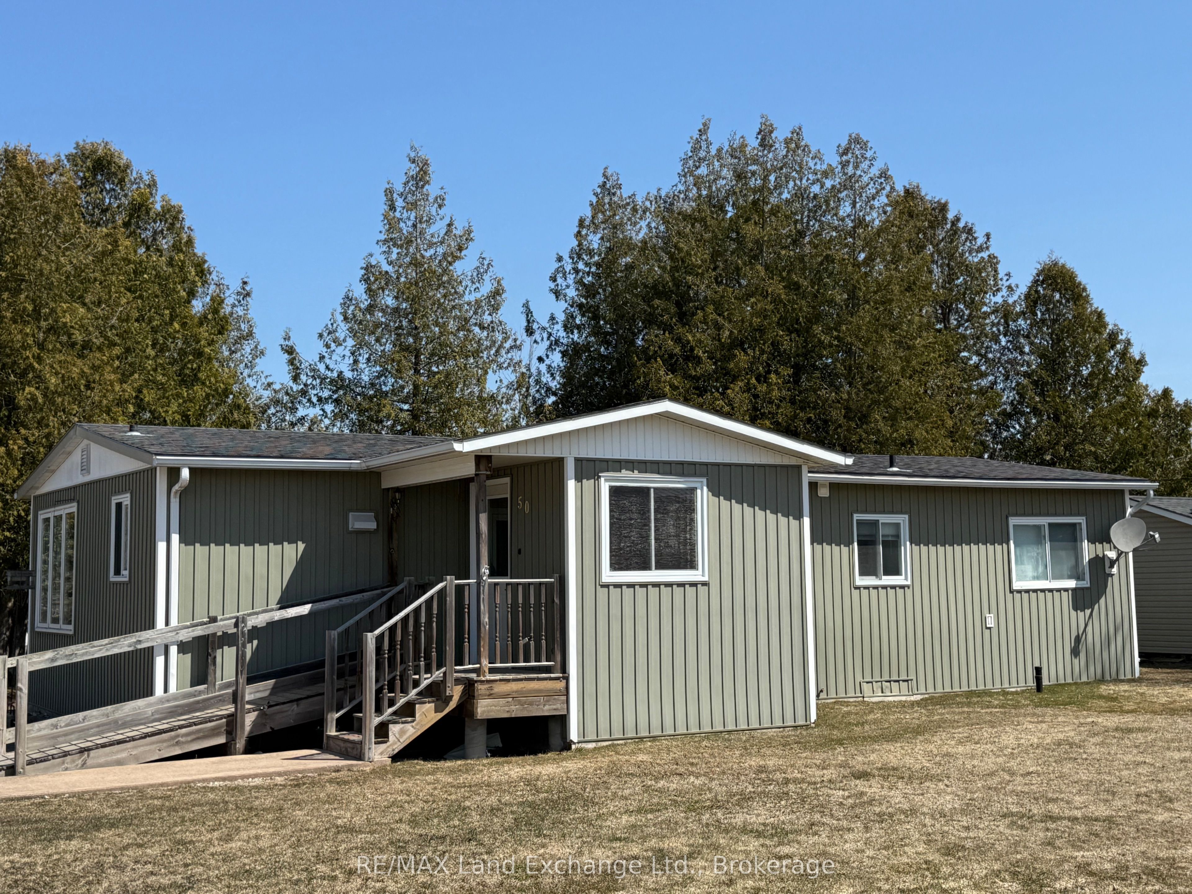 50 Maplewood Boulevard Property Photo