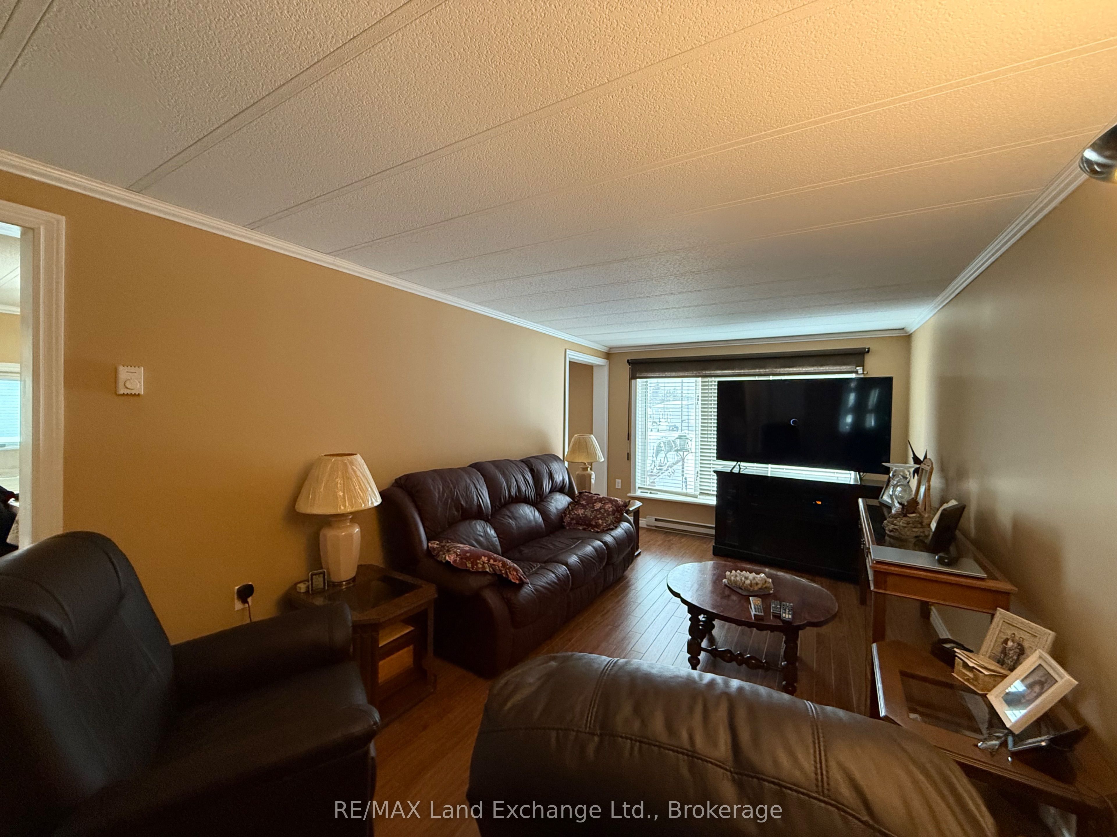 50 Maplewood Boulevard Property Photo 9