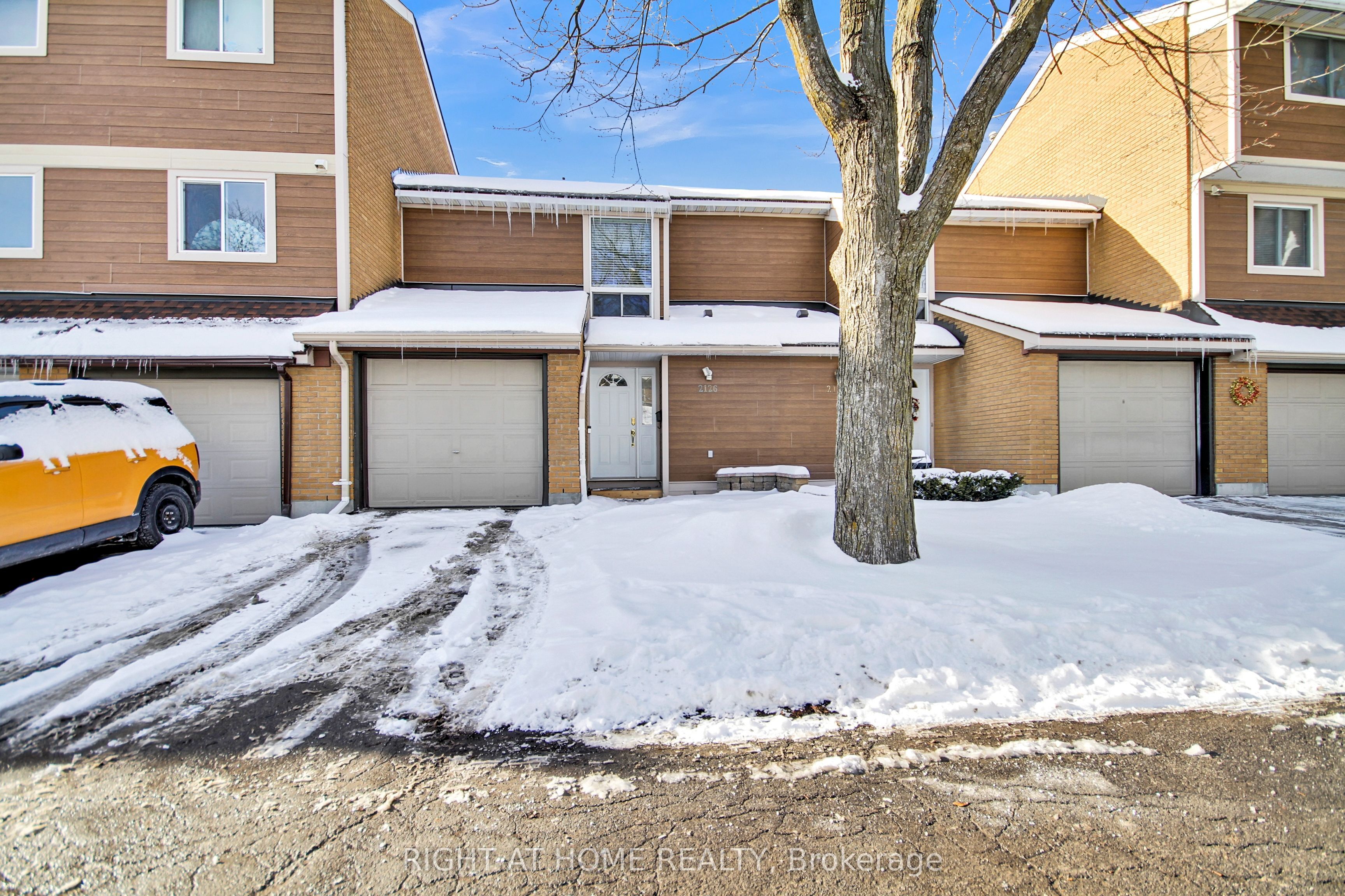 K1b 4r4 Real Estate Listings Main Image