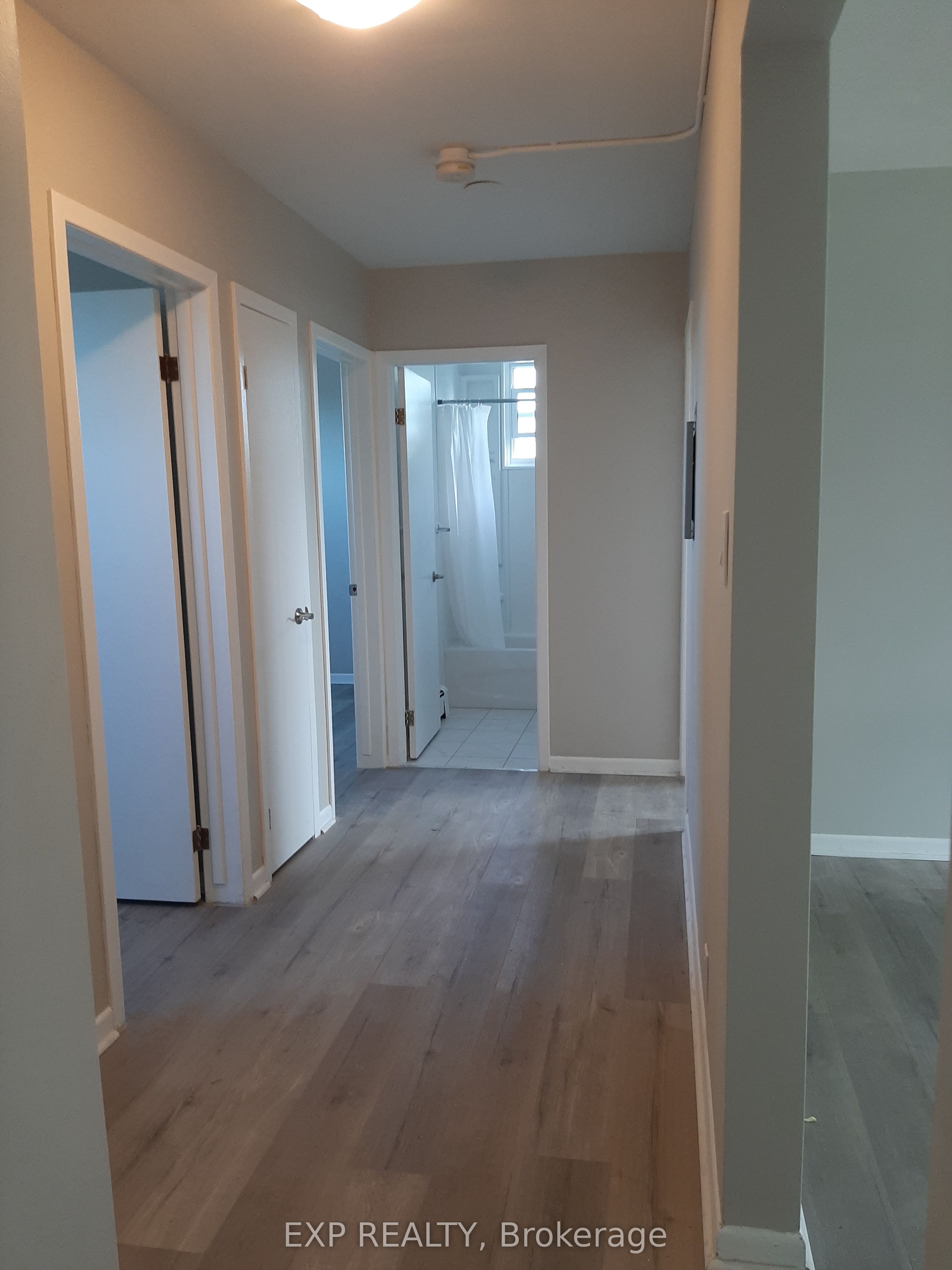 2047 Main Street Property Photo 5