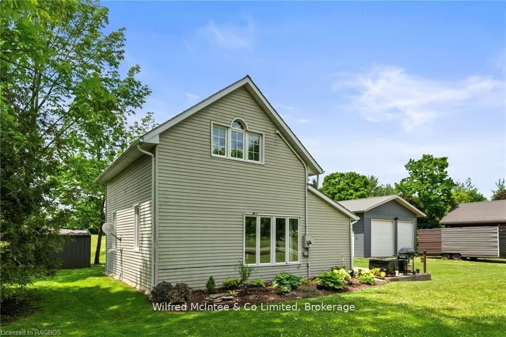 315186 Highway 6 Property Photo