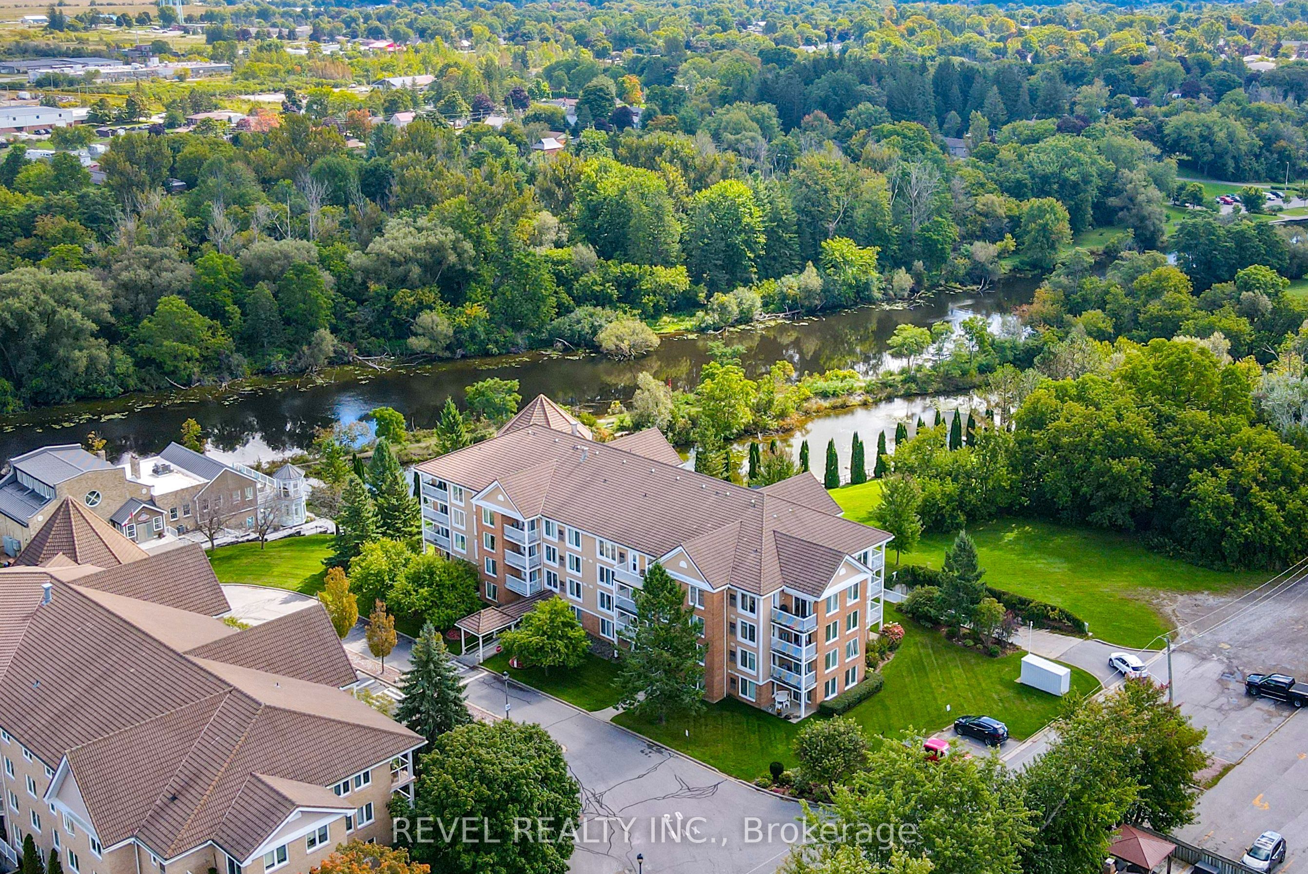 #102 - 50 Rivermill Boulevard Property Photo 29