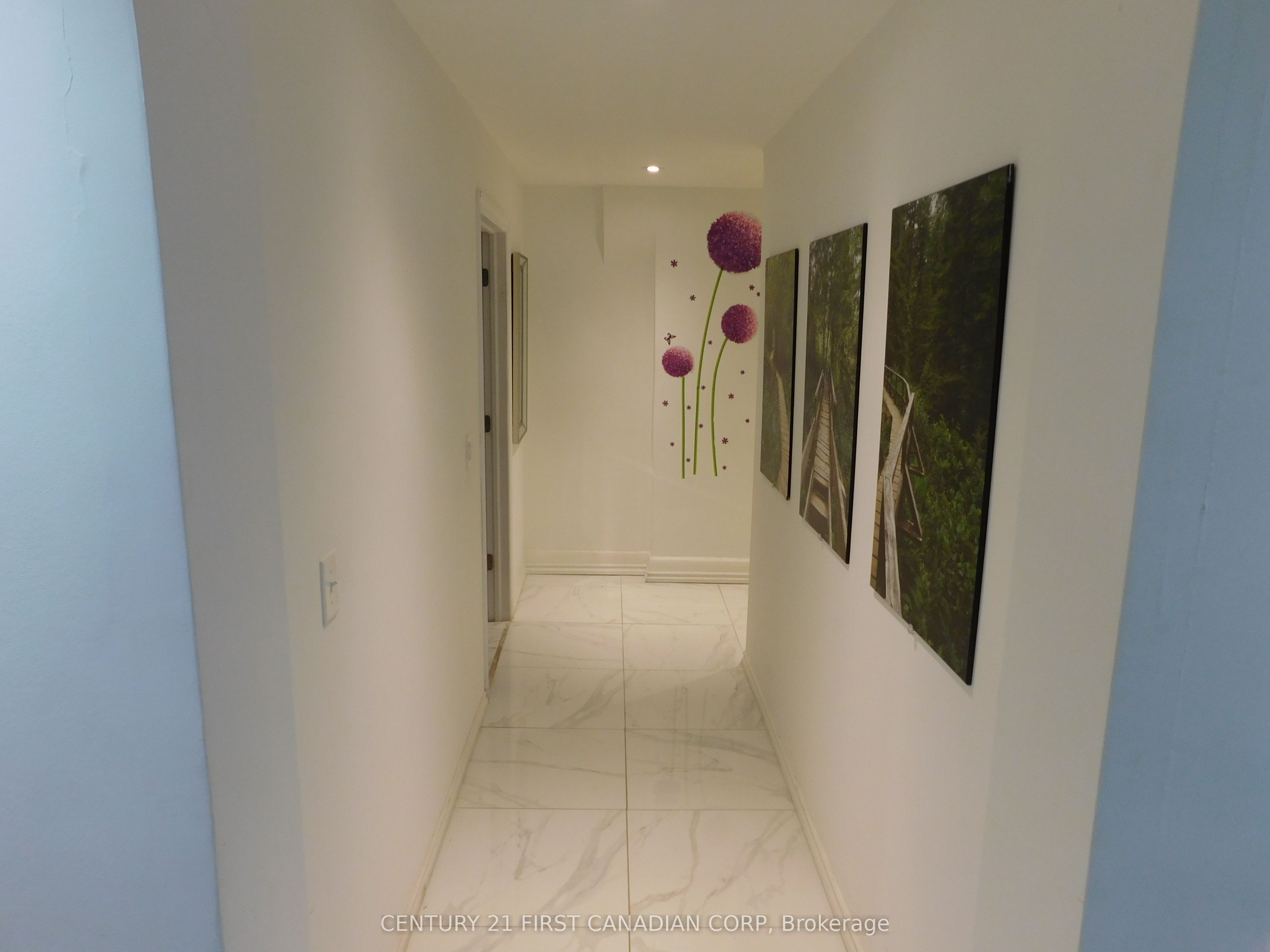 342 Dundas Street Property Photo 7
