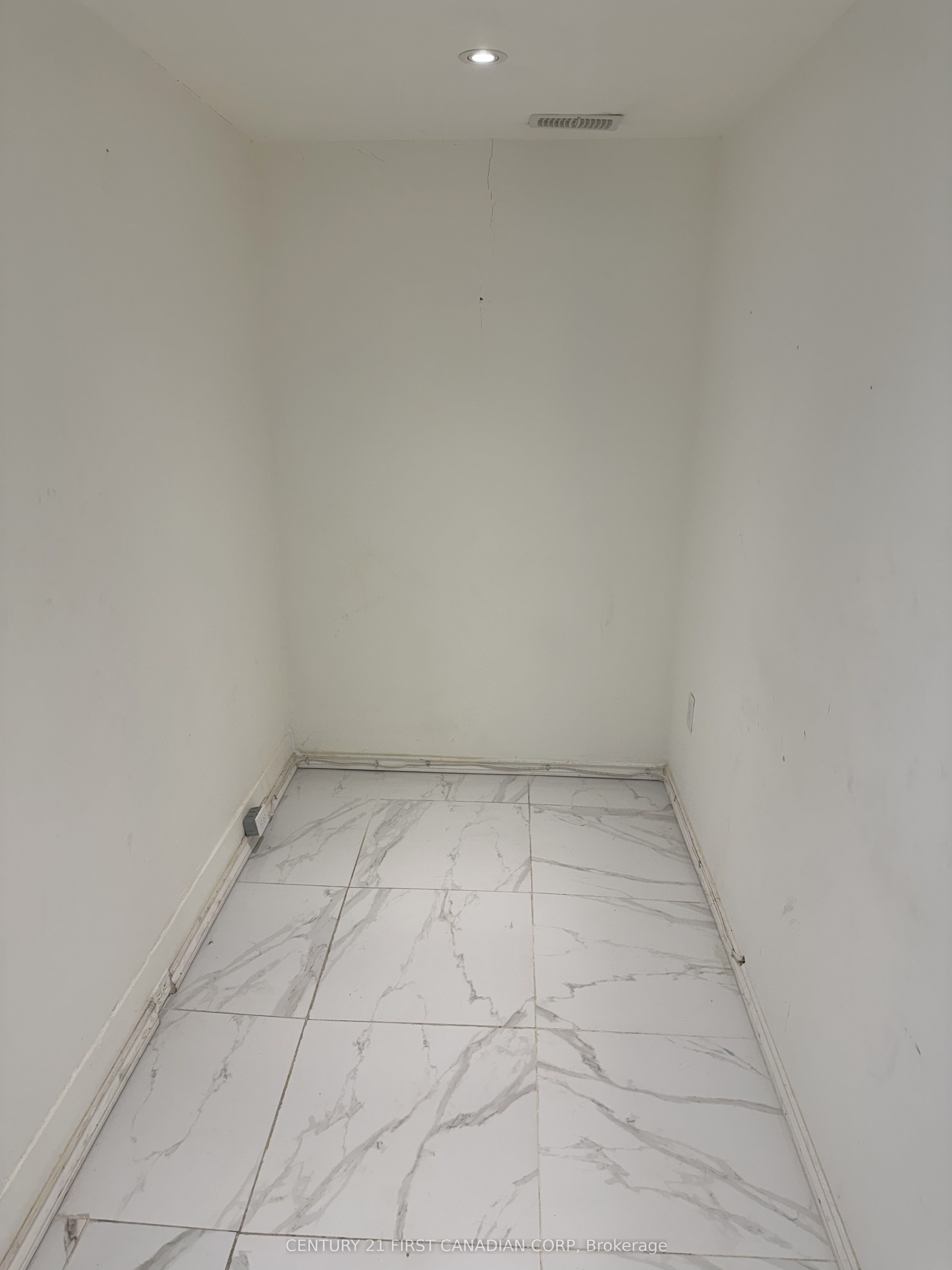 342 Dundas Street Property Photo 15