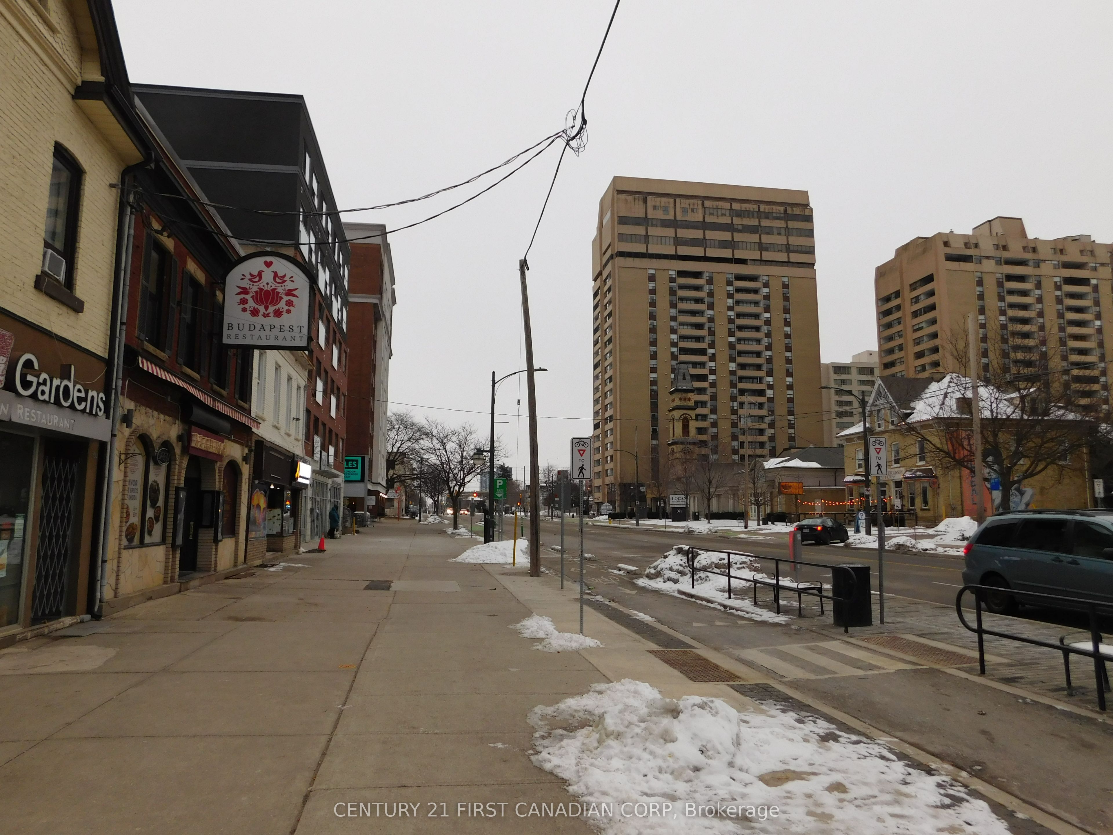 342 Dundas Street Property Photo 22
