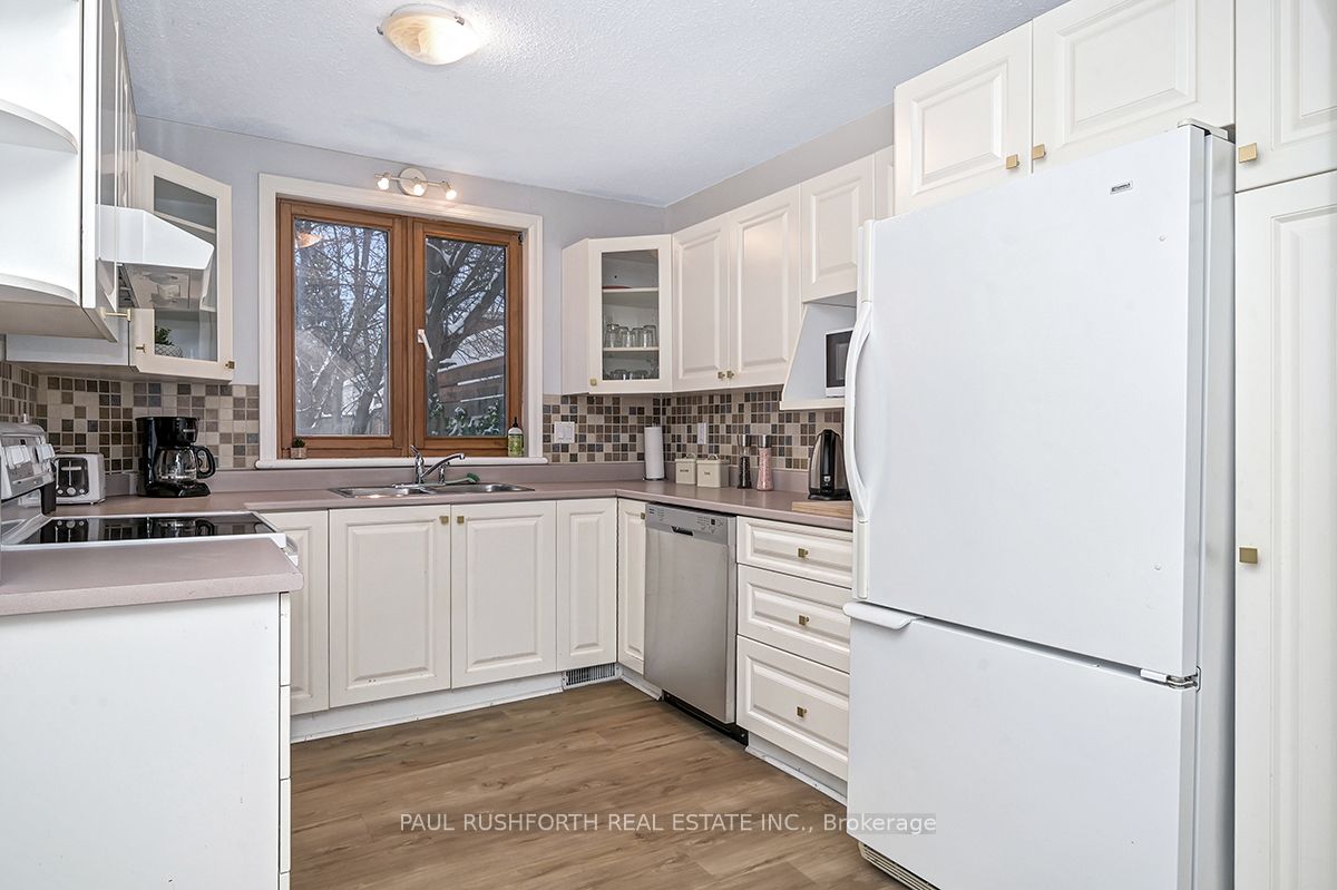 37 Myrand Avenue Property Photo 8