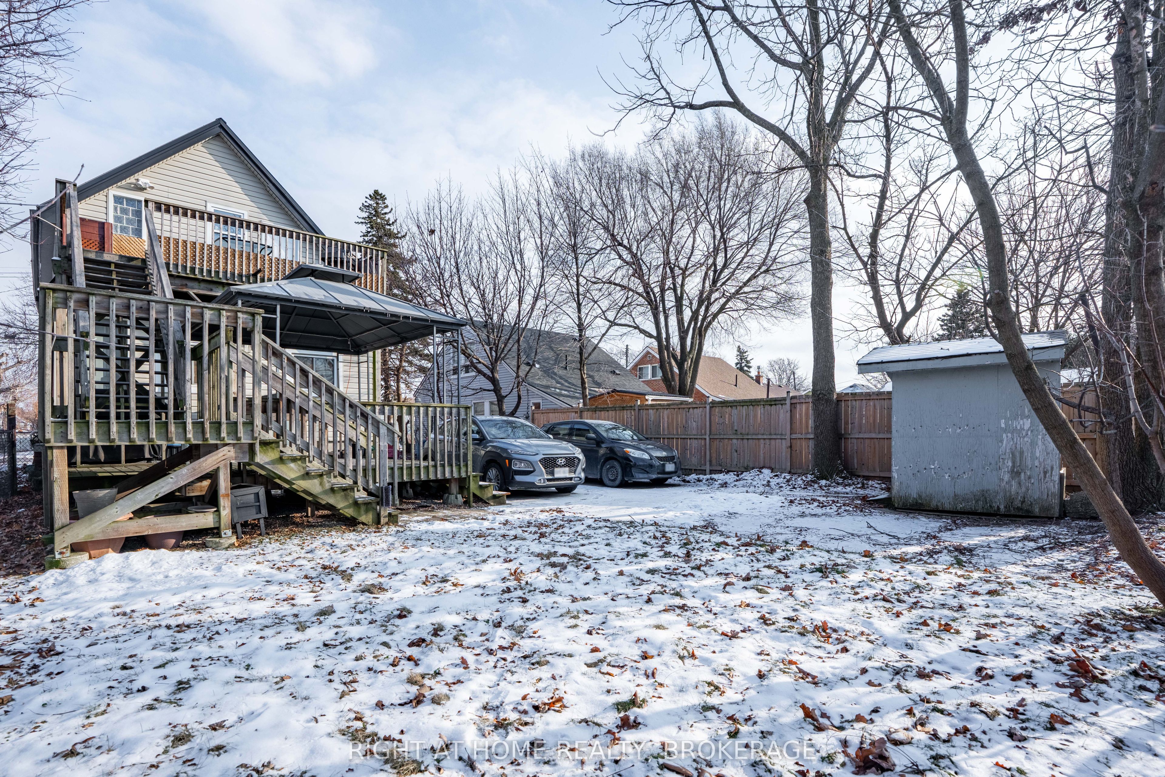 6 32nd Street Property Photo 16