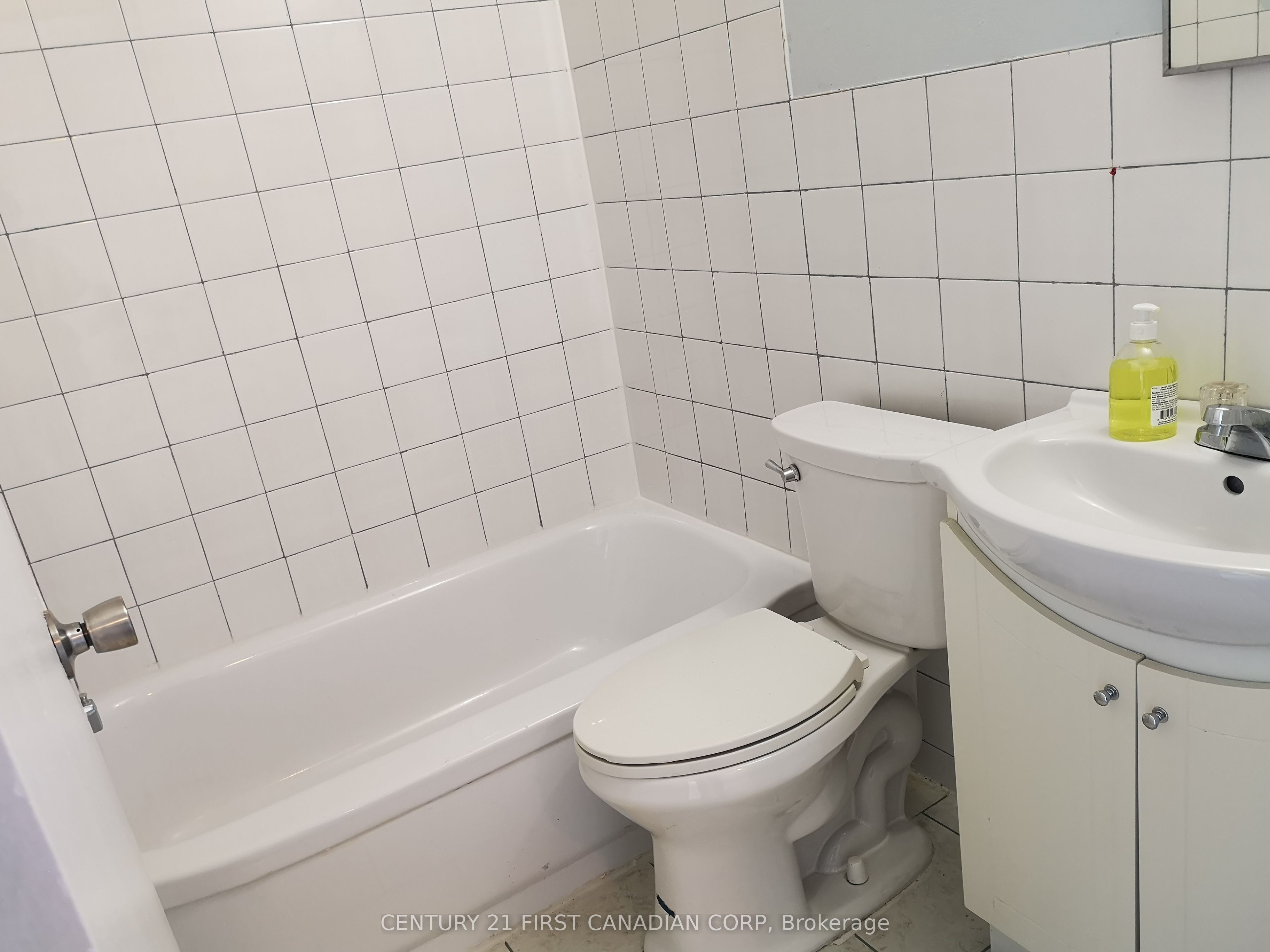 #207 - 1170 Hamilton Road Property Photo 12