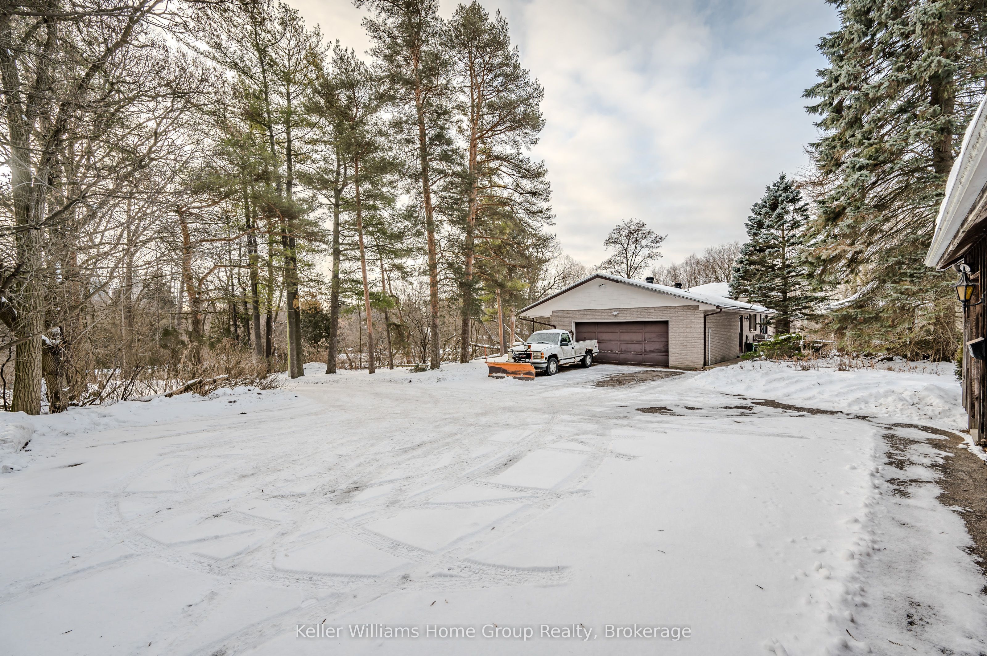 7850 7 Highway Property Photo 6