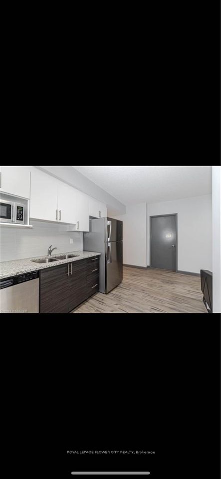 #2618 - 258b Sunview Street Property Photo 2