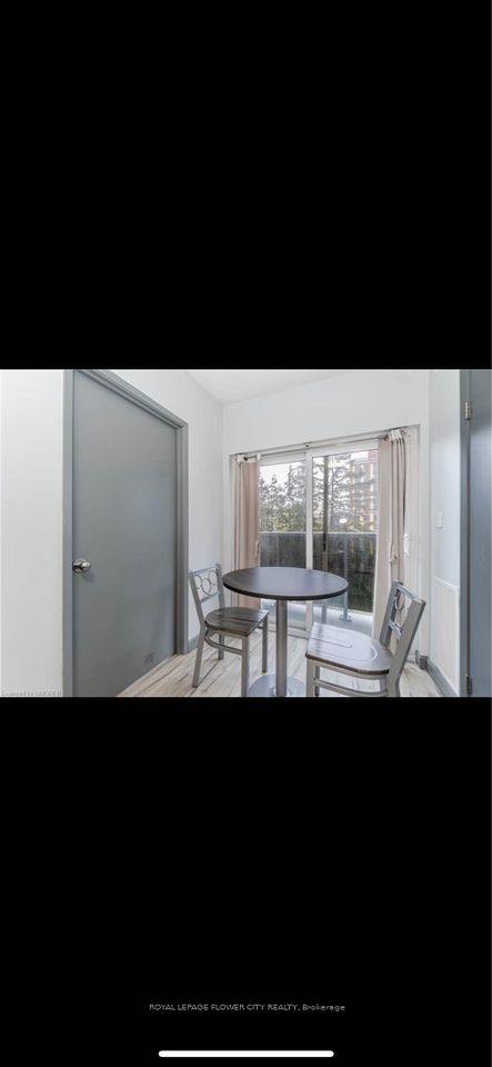 #2618 - 258b Sunview Street Property Photo 6