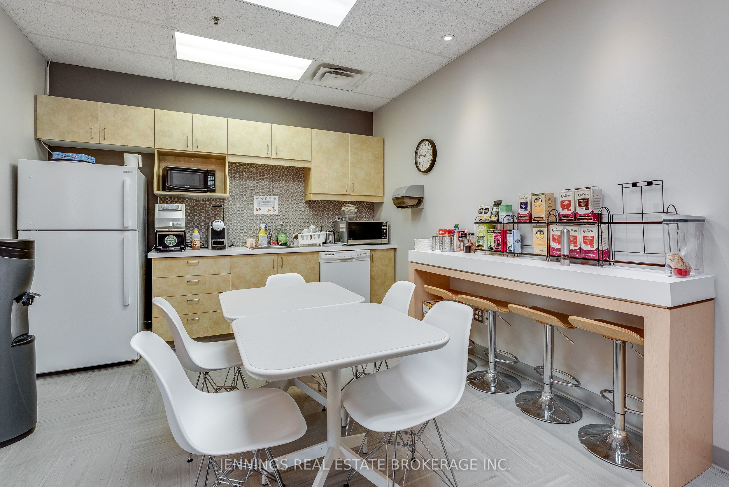 #200 - 310 Hunt Club Road Property Photo 7