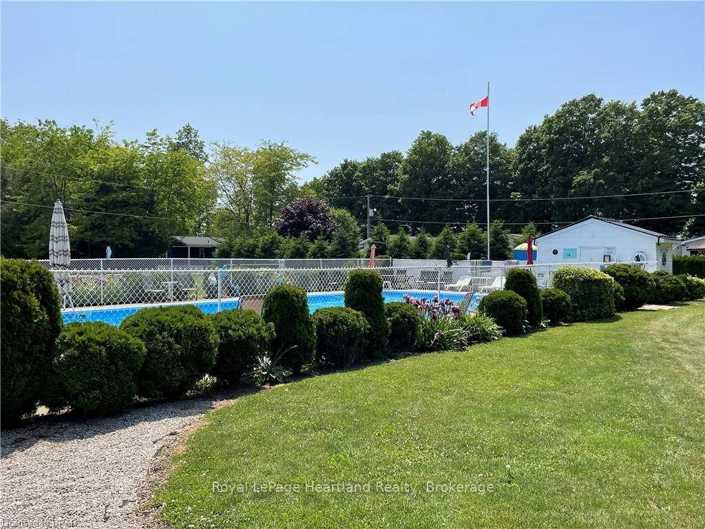 #24 Rowan Rd - 77307 Bluewater Highway Property Photo 28