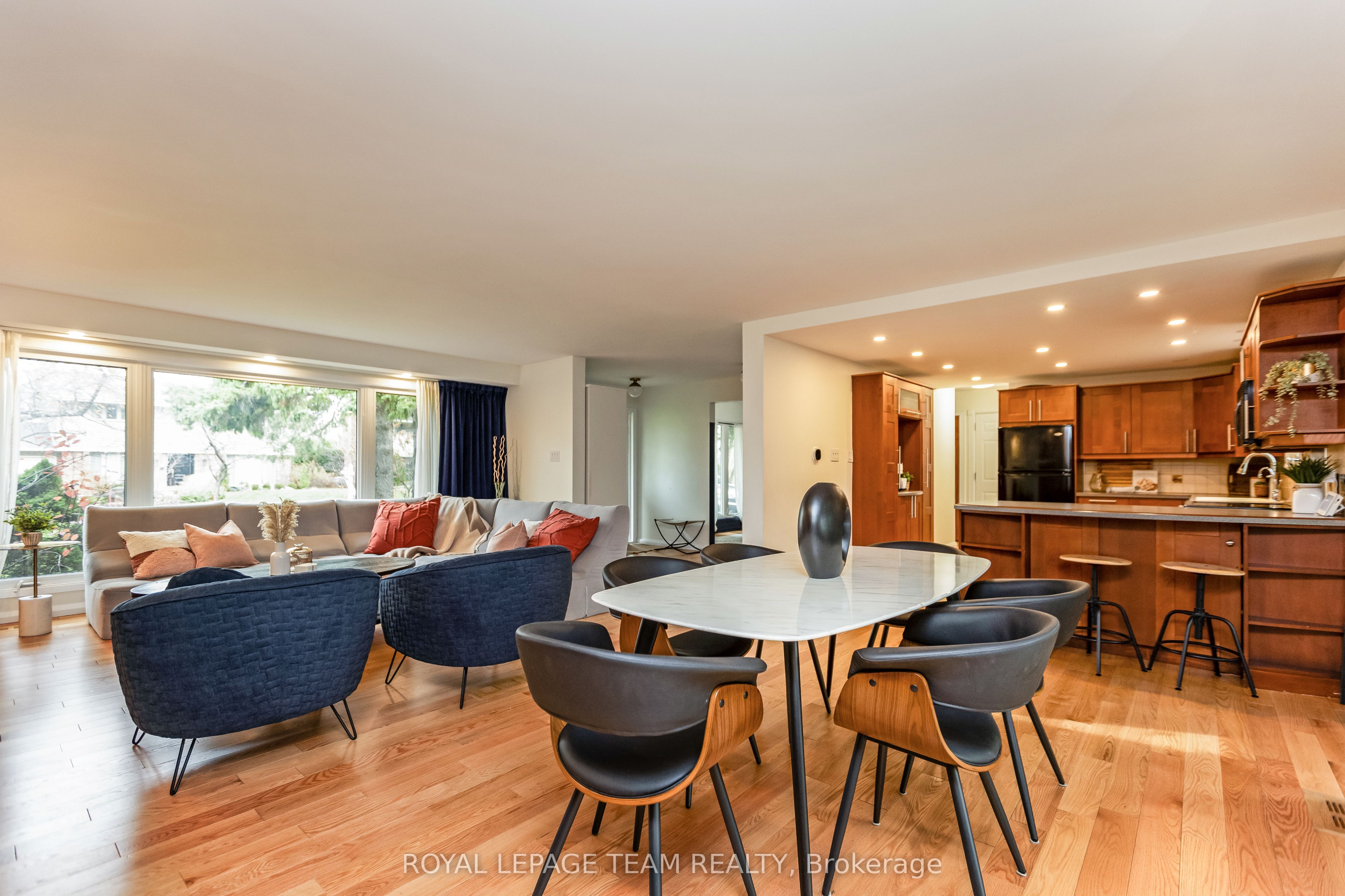 12 Pellan Crescent Property Photo 7