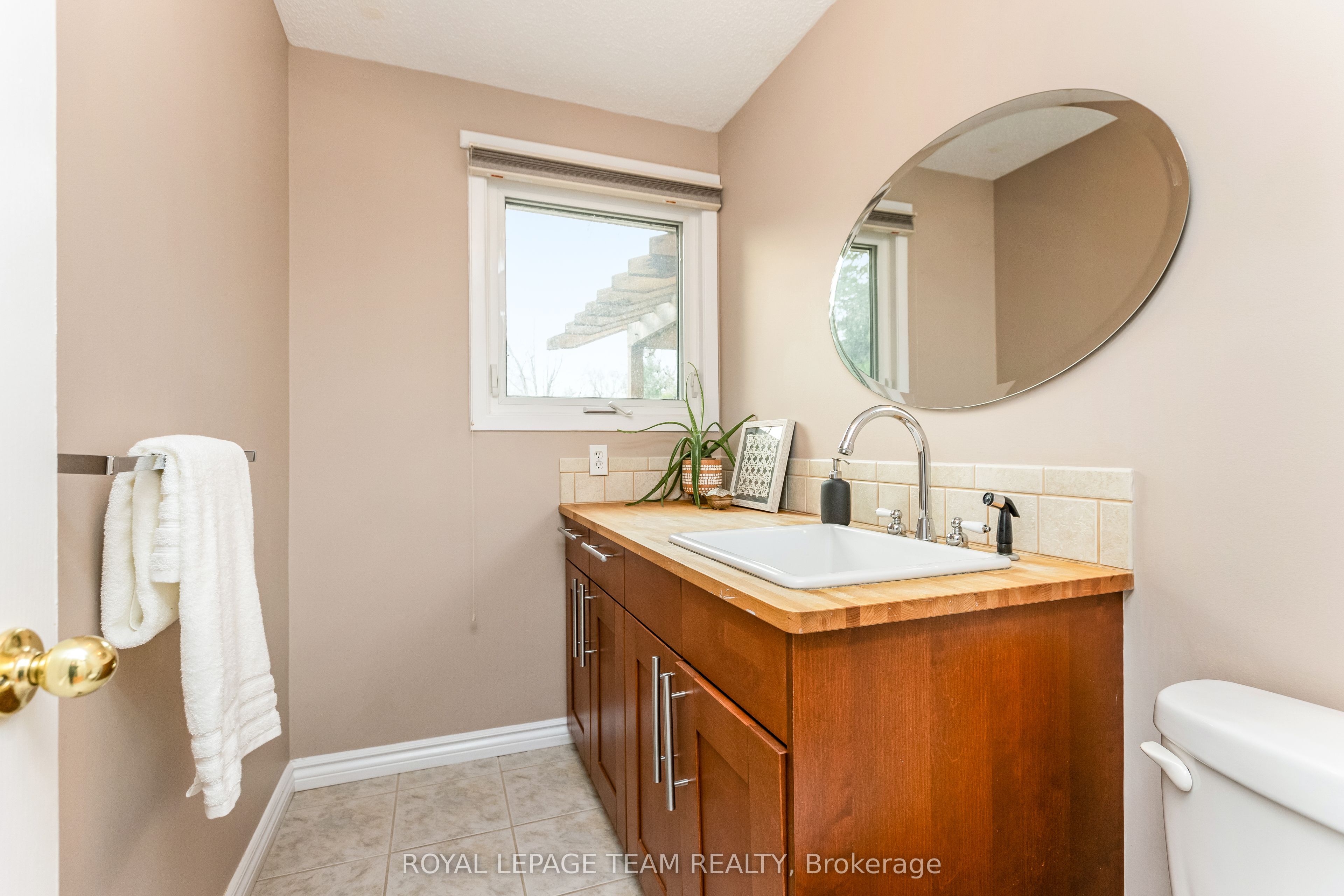 12 Pellan Crescent Property Photo 10