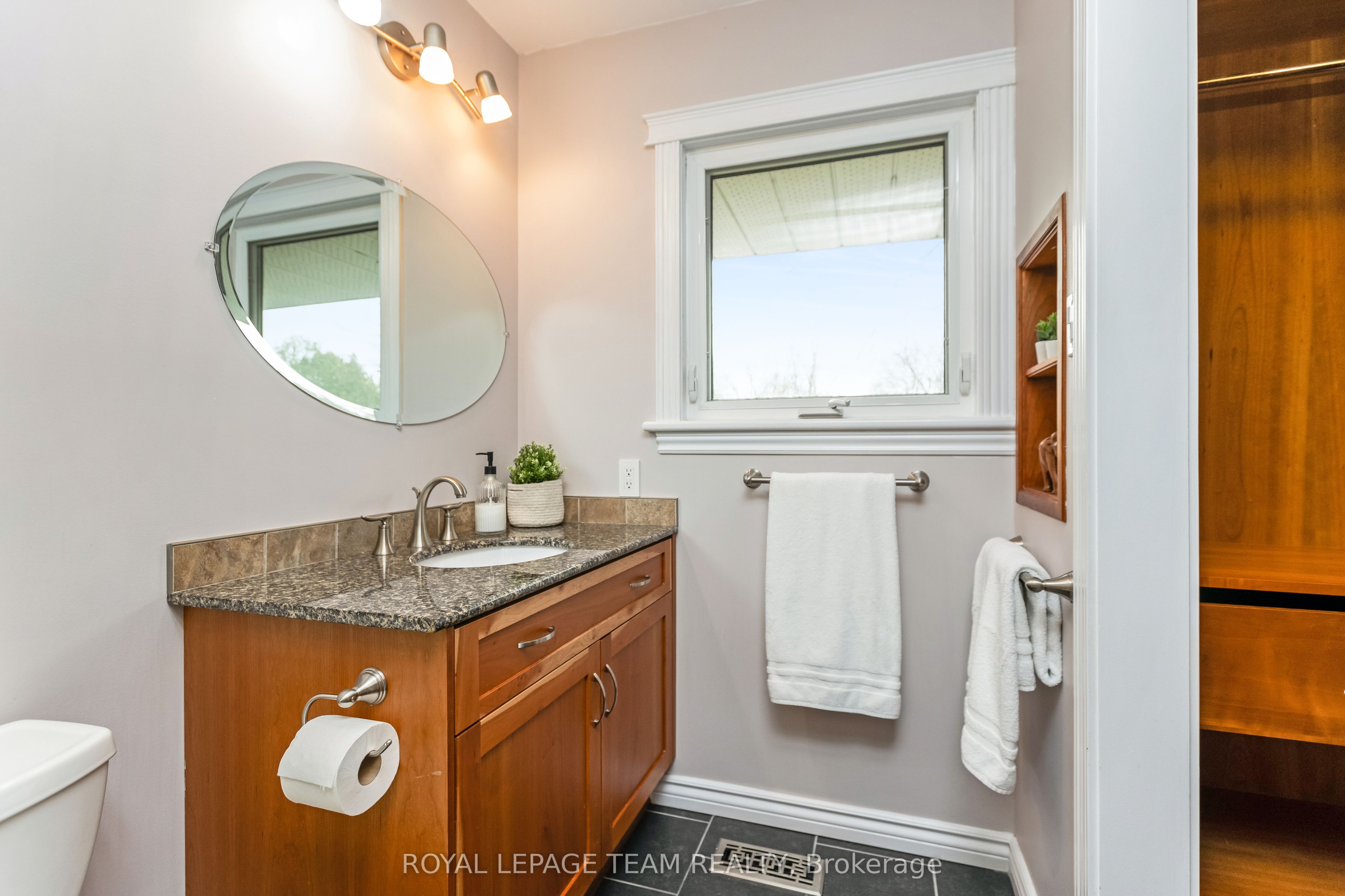 12 Pellan Crescent Property Photo 15