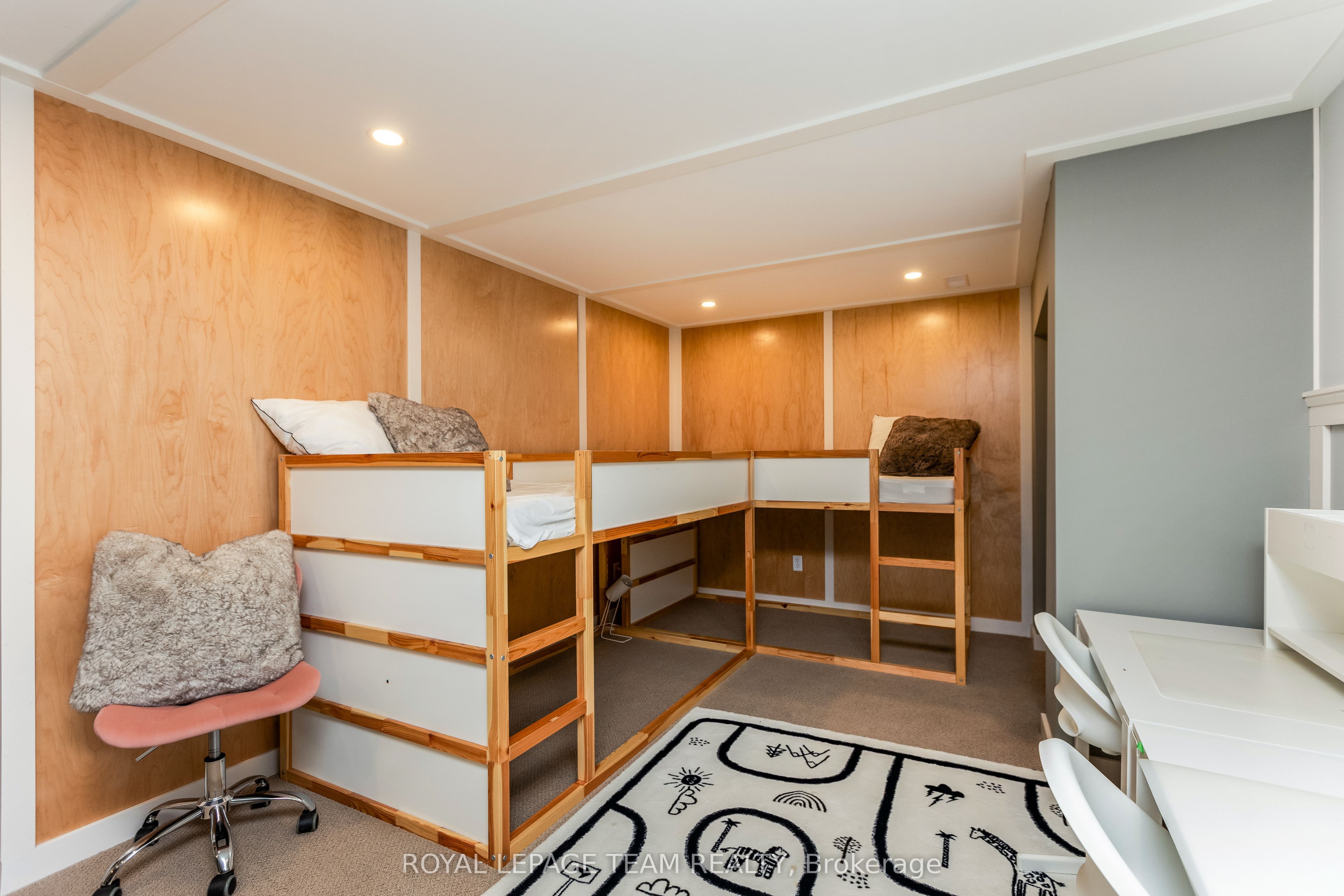 12 Pellan Crescent Property Photo 21