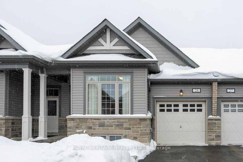 17 Lakewood Crescent Property Photo 1