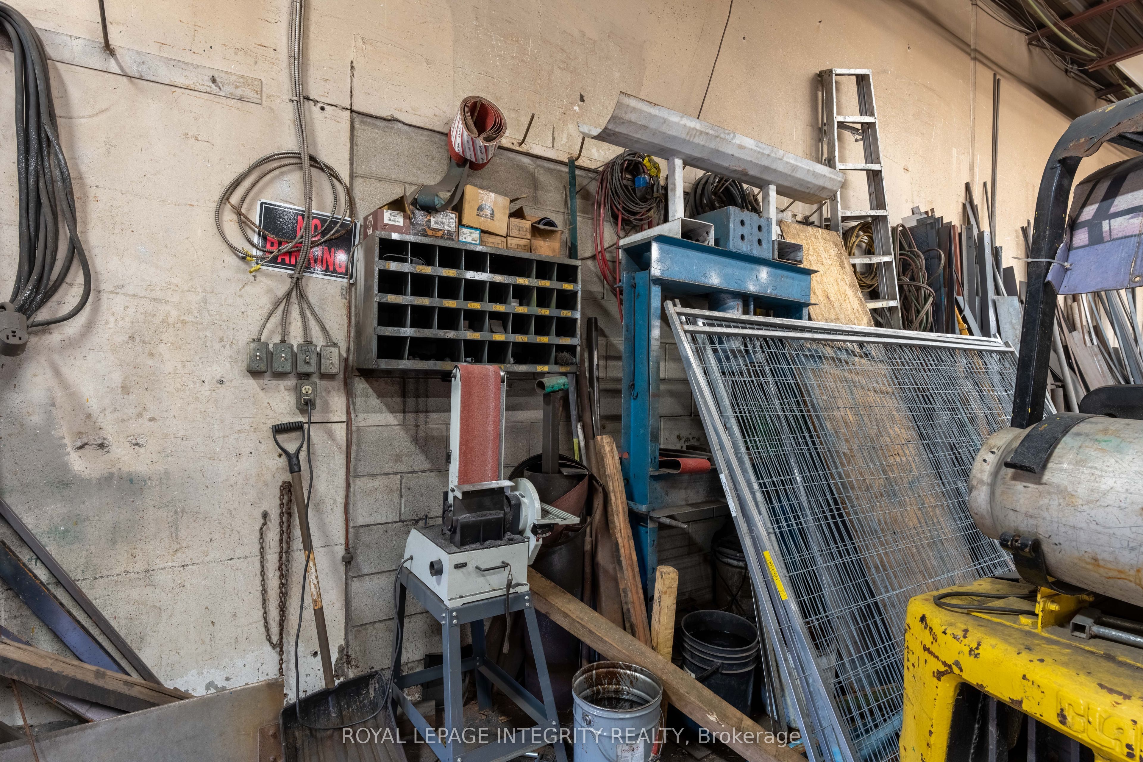 #113 - 2535 Blackwell Street Property Photo 4