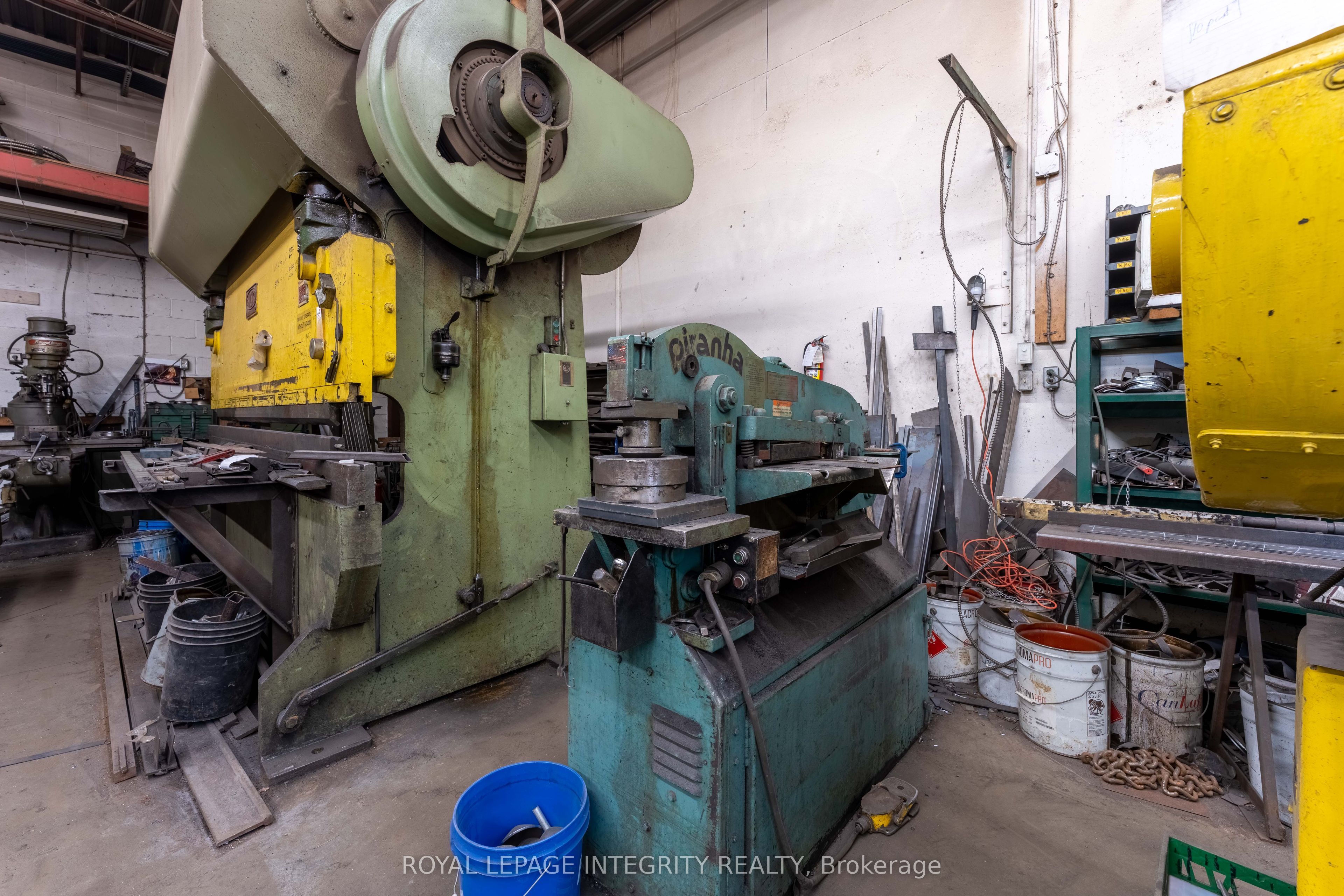 #113 - 2535 Blackwell Street Property Photo 8