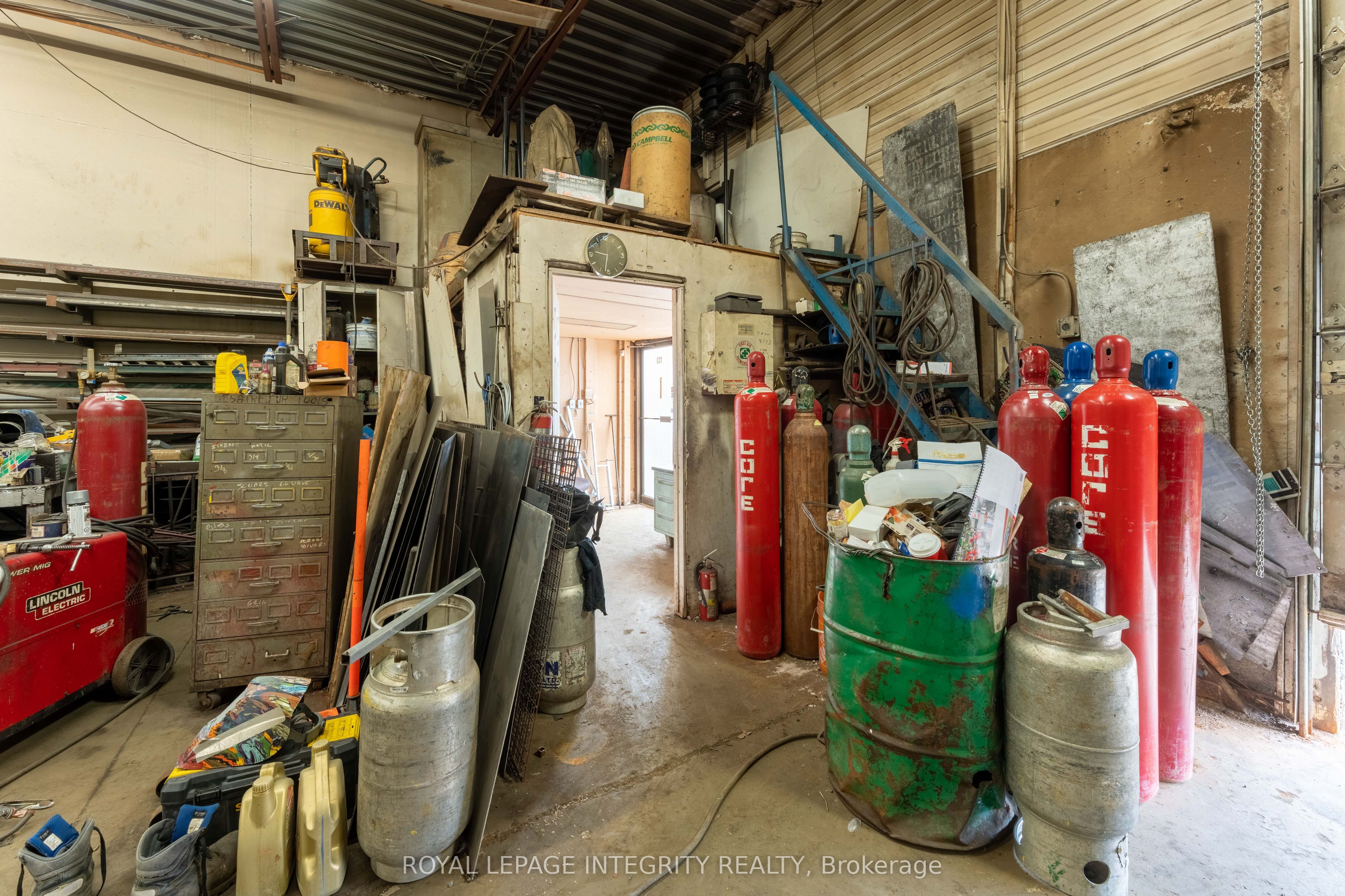 #113 - 2535 Blackwell Street Property Photo 18