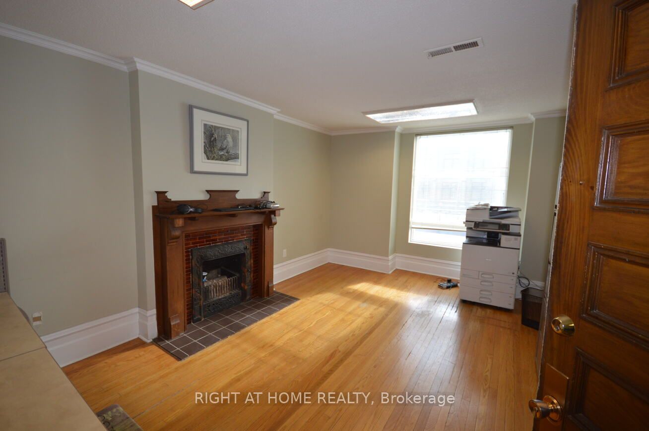 249 Mcleod Street Property Photo 4