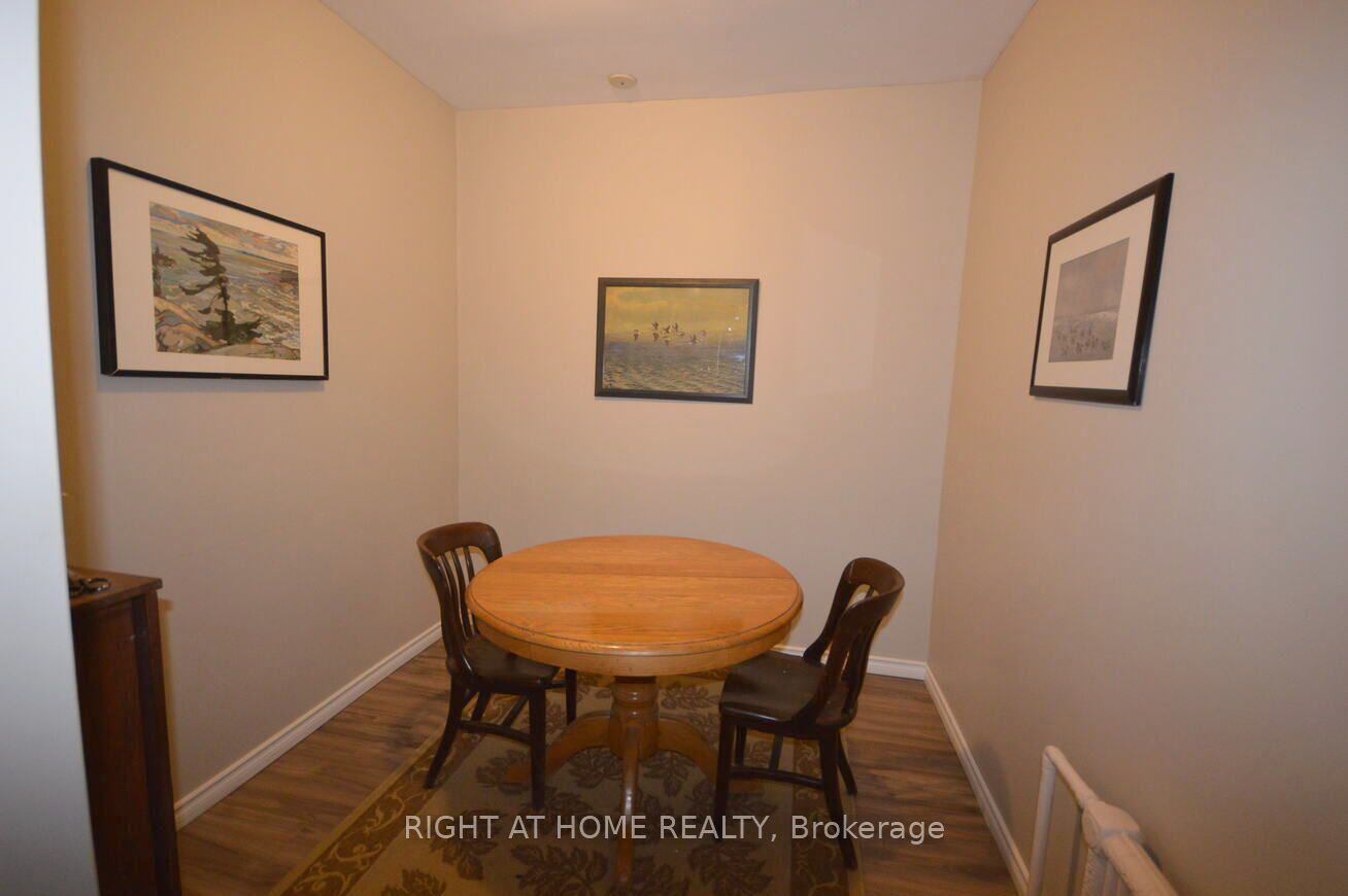 249 Mcleod Street Property Photo 8