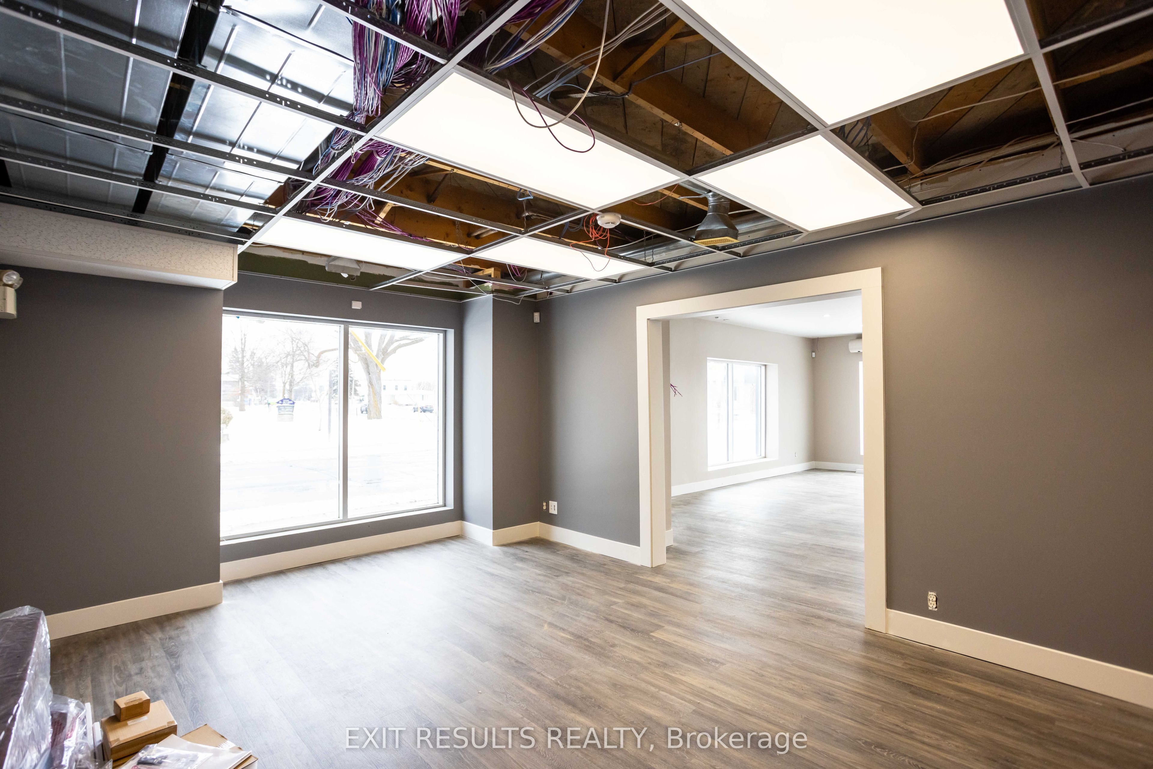 1027 Notre Dame Street Property Photo 11