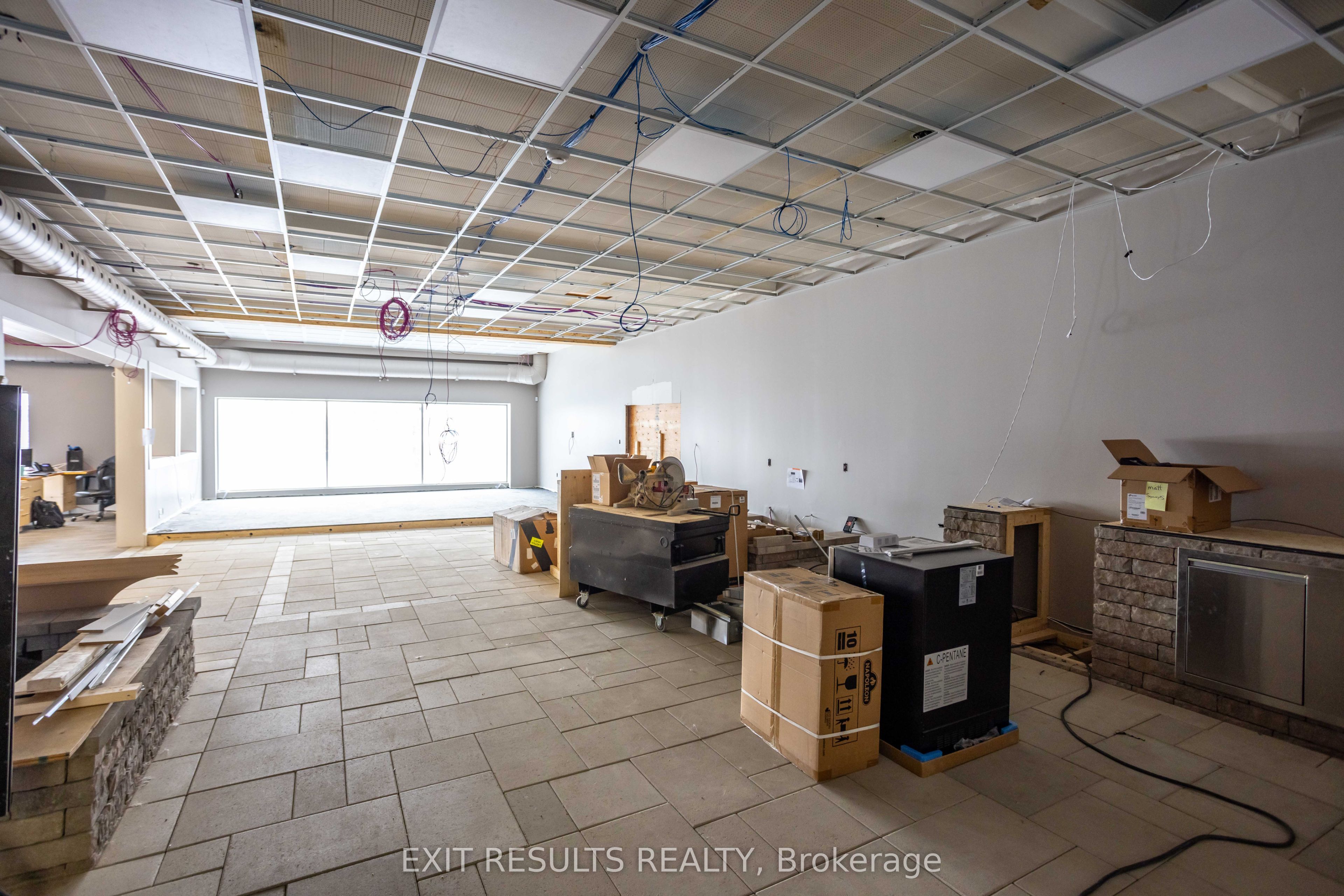 1027 Notre Dame Street Property Photo 14
