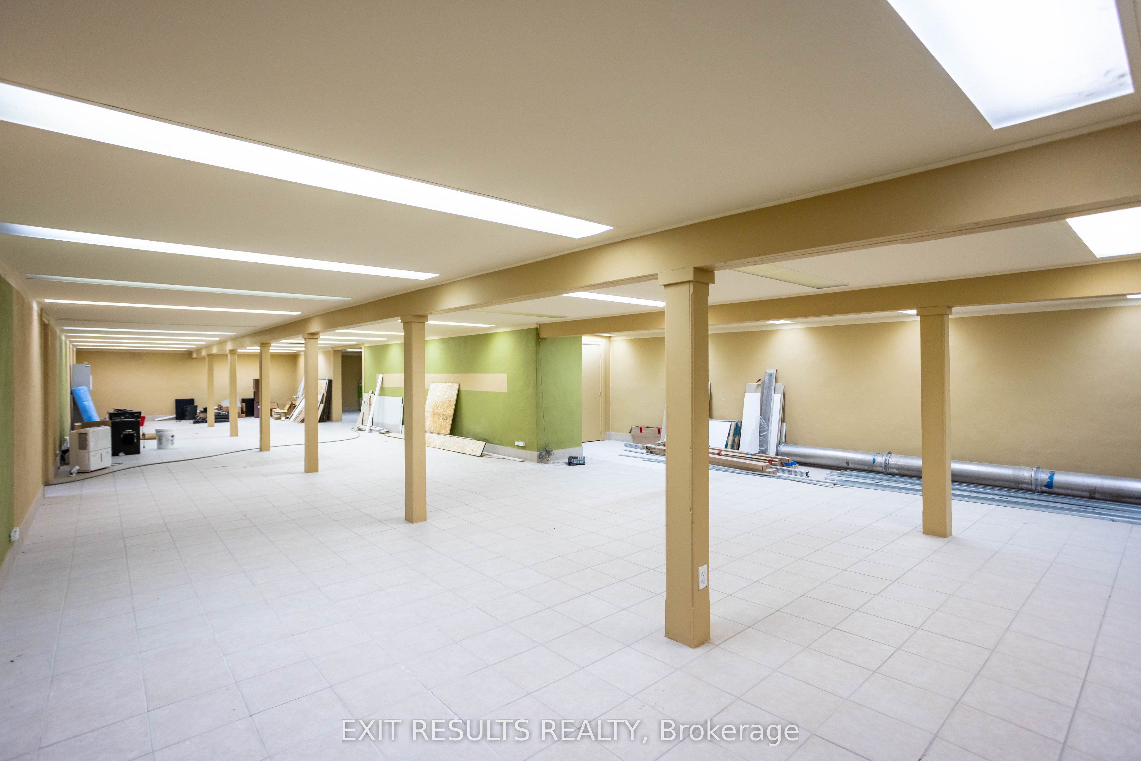 1027 Notre Dame Street Property Photo 42