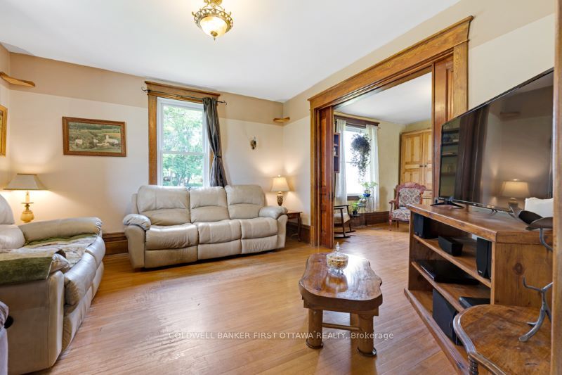195 Montgomery Road Property Photo 10