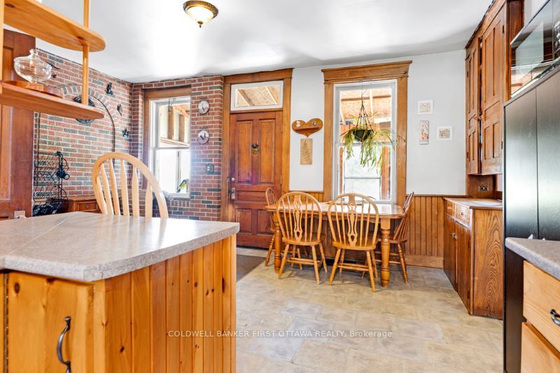 195 Montgomery Road Property Photo 15