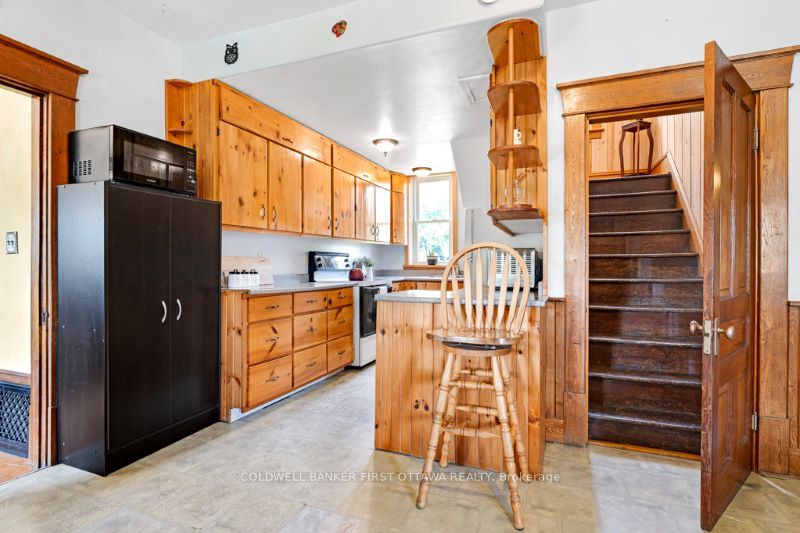 195 Montgomery Road Property Photo 16