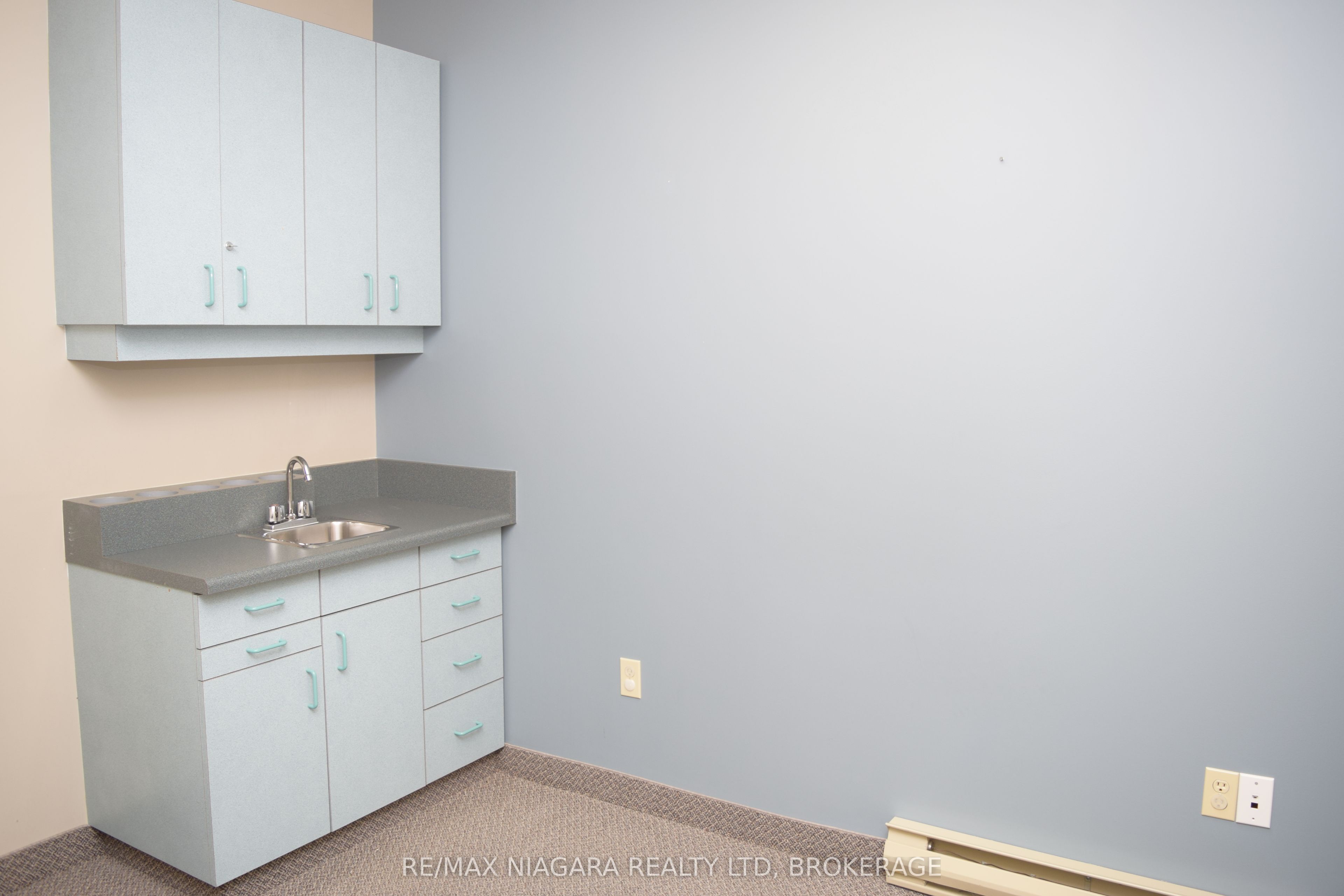 #2c - 154 West Main Street Property Photo 12