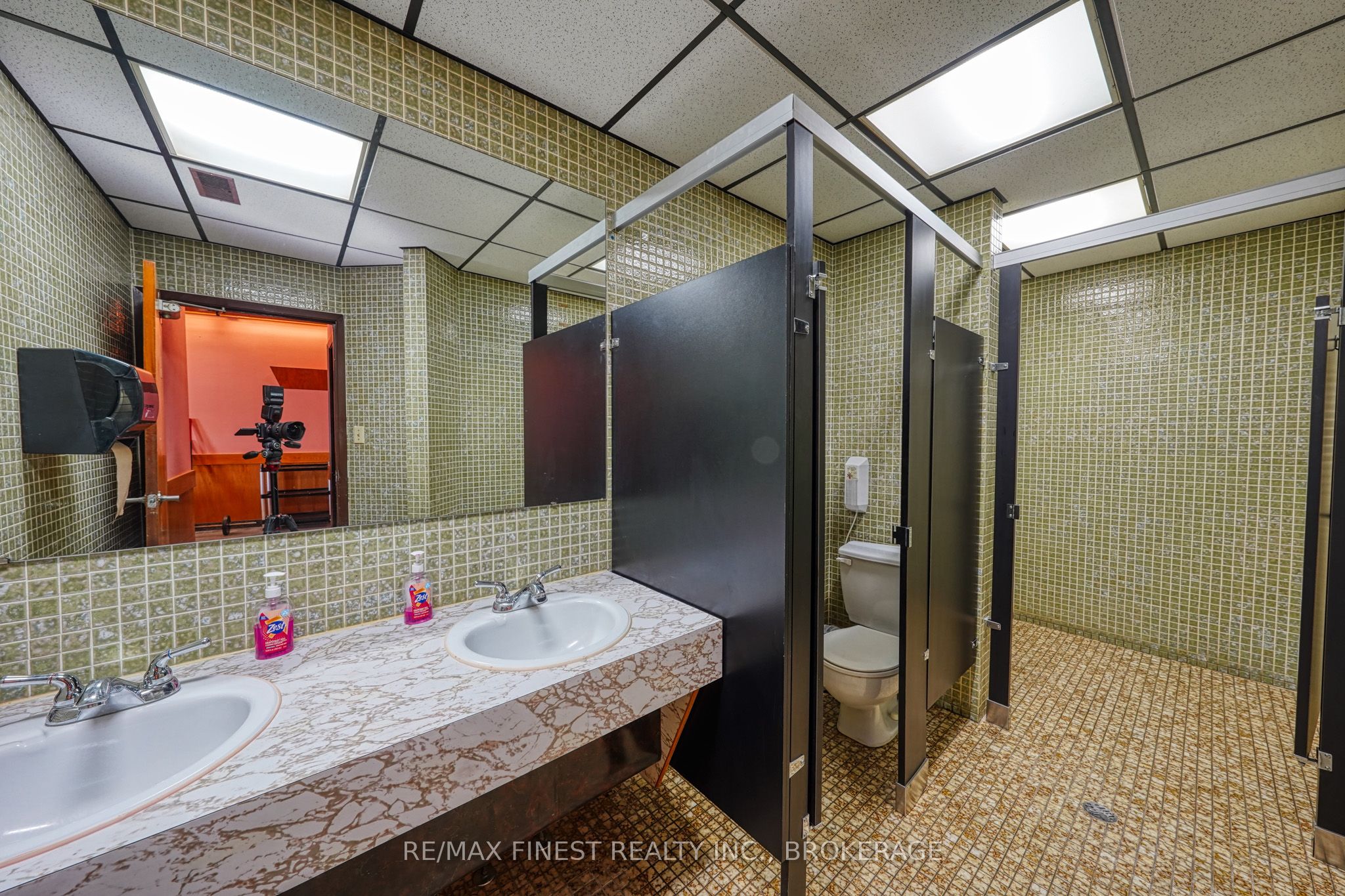 842 Princess Street Property Photo 12
