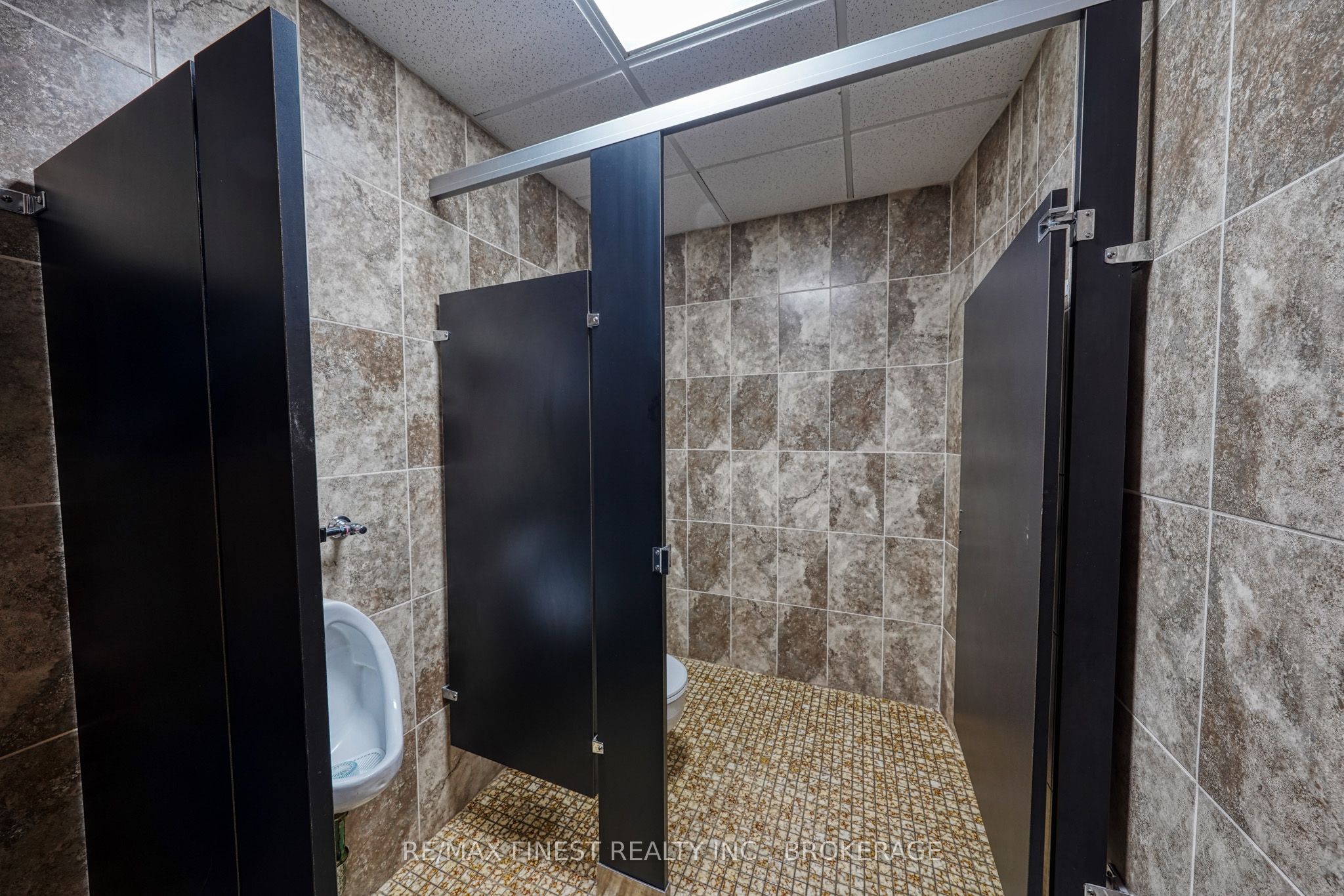 842 Princess Street Property Photo 13