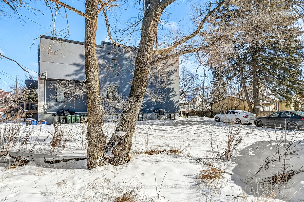 2 Pender Street Property Photo 3
