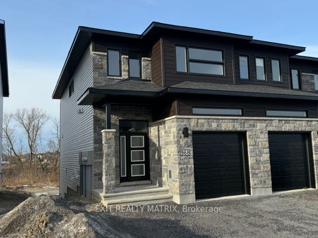 968 Cologne Street Property Photo 1