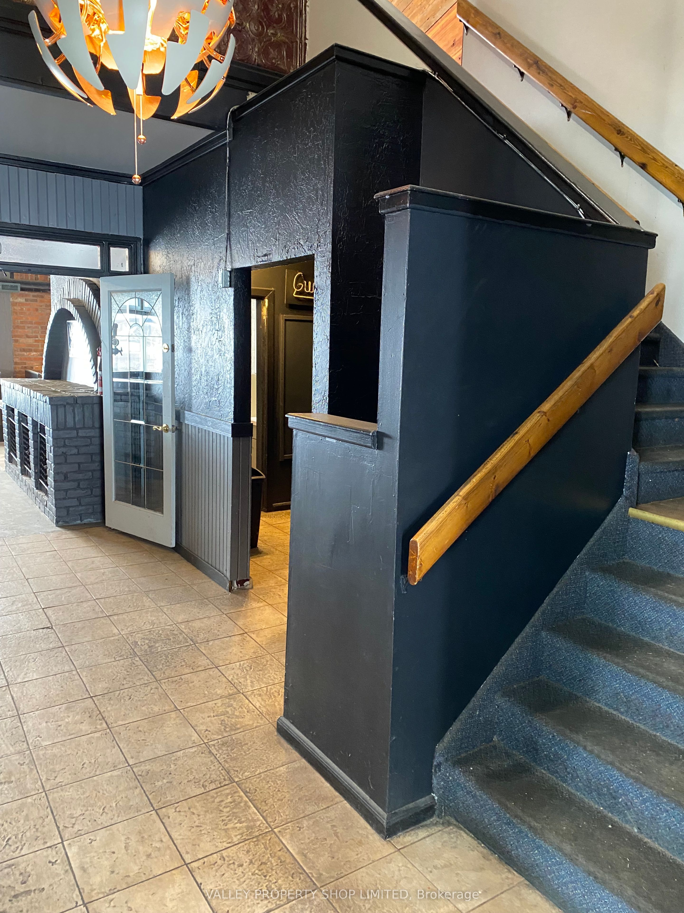207 Nelson Street Property Photo 8