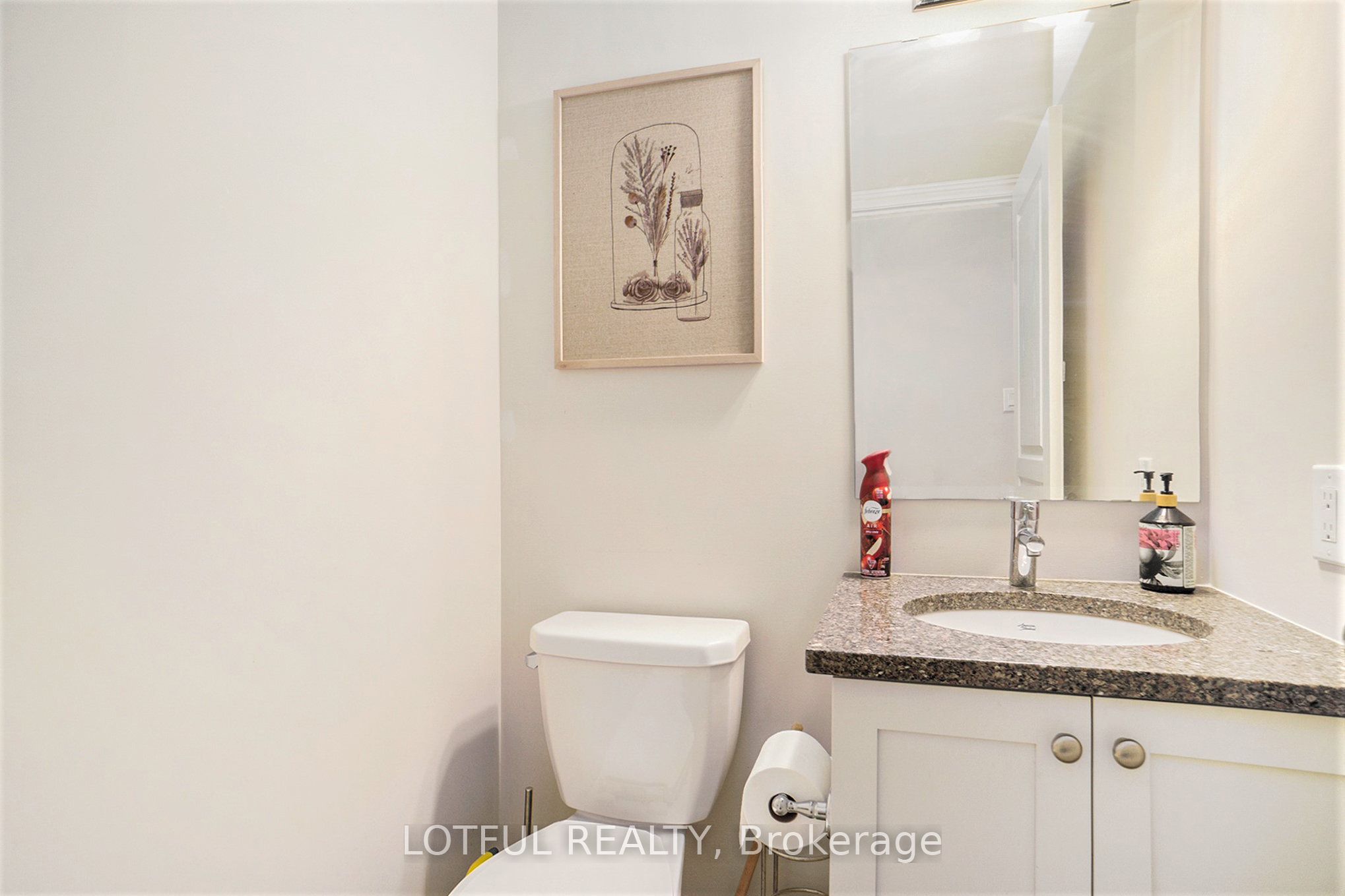 336 Rainrock Crescent Property Photo 13