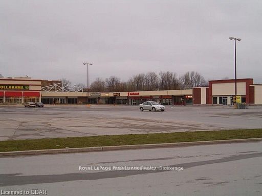 #122 - 266 Dundas Street Property Photo 3